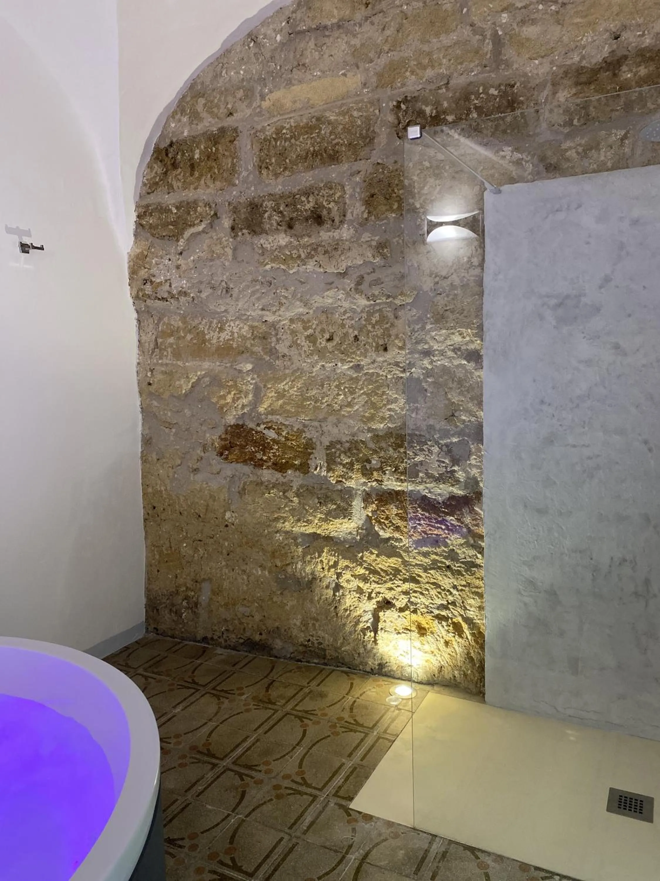 Shower in Settegrana