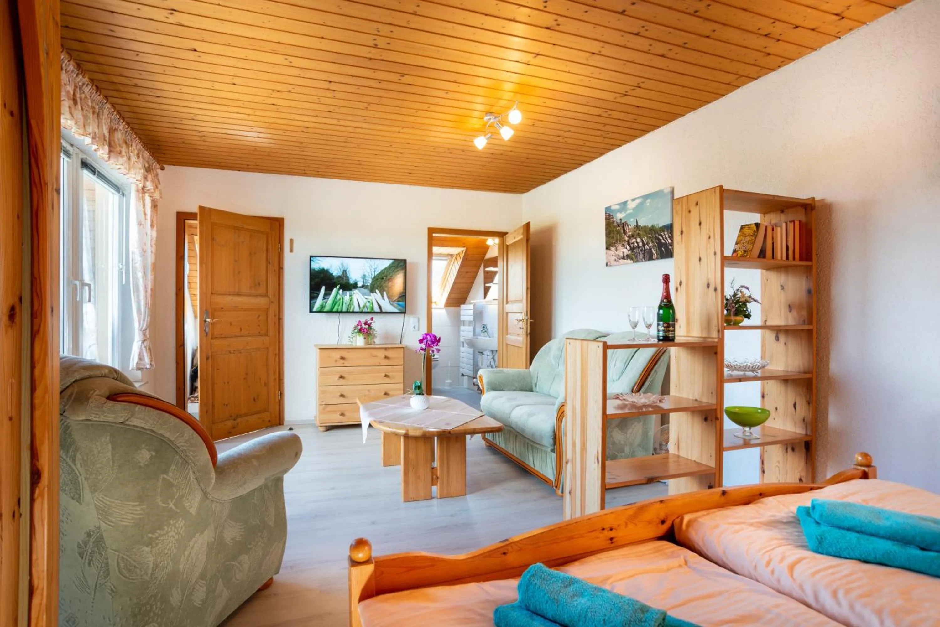 Bed in Pension Am Weinberg Sächsische Schweiz