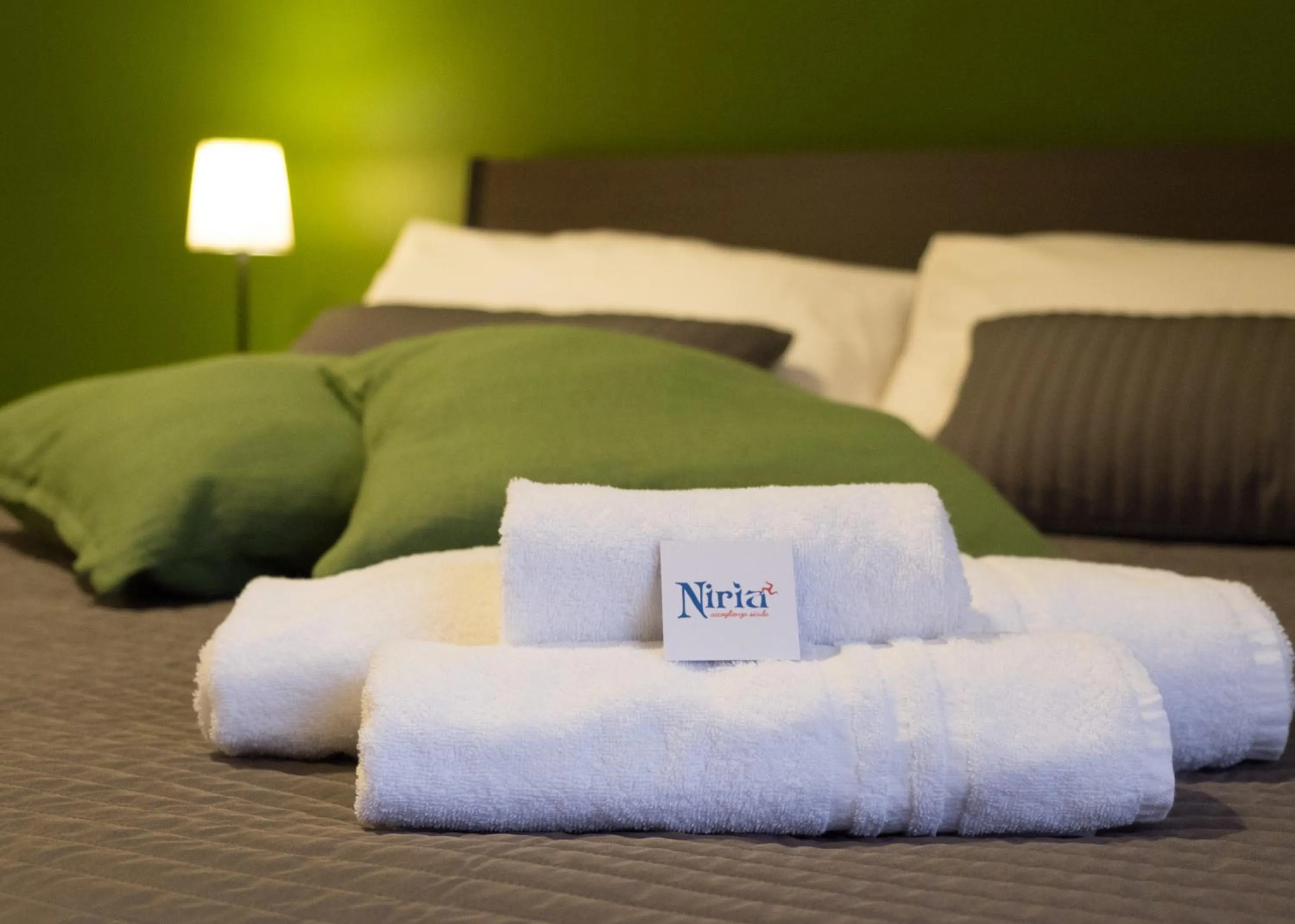 towels, Bed in Niria