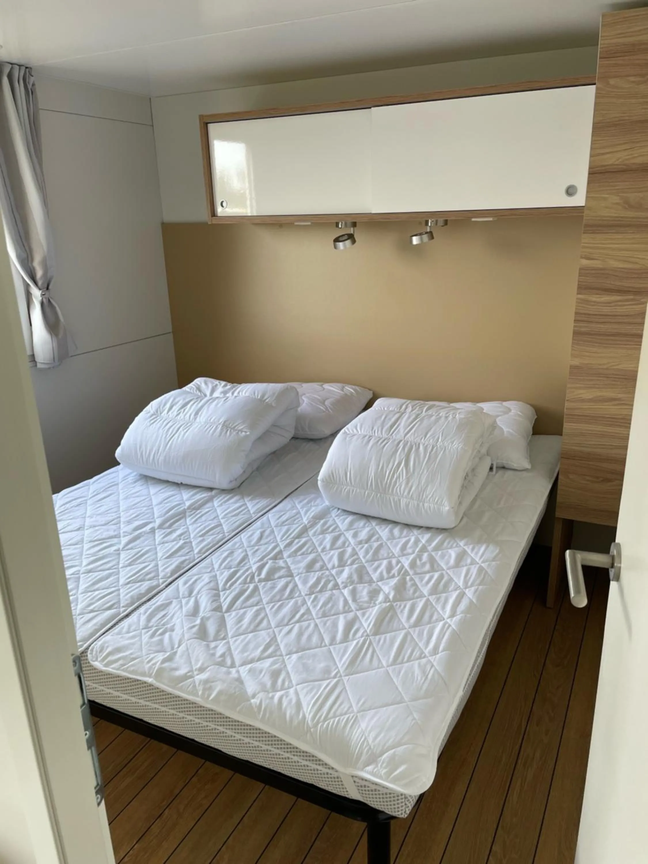 Bedroom, Bed in Vorbasse camping