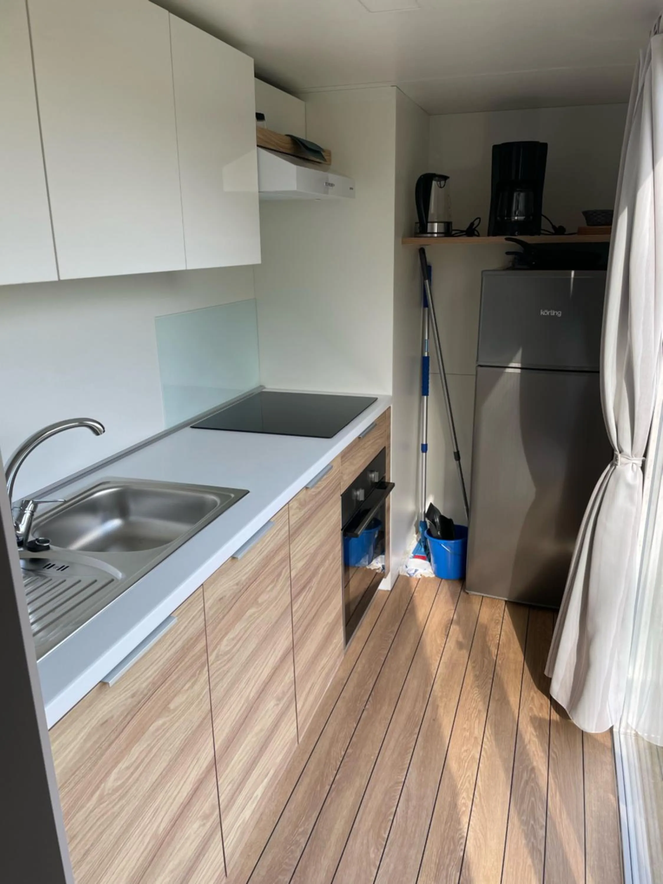 Kitchen or kitchenette in Vorbasse camping