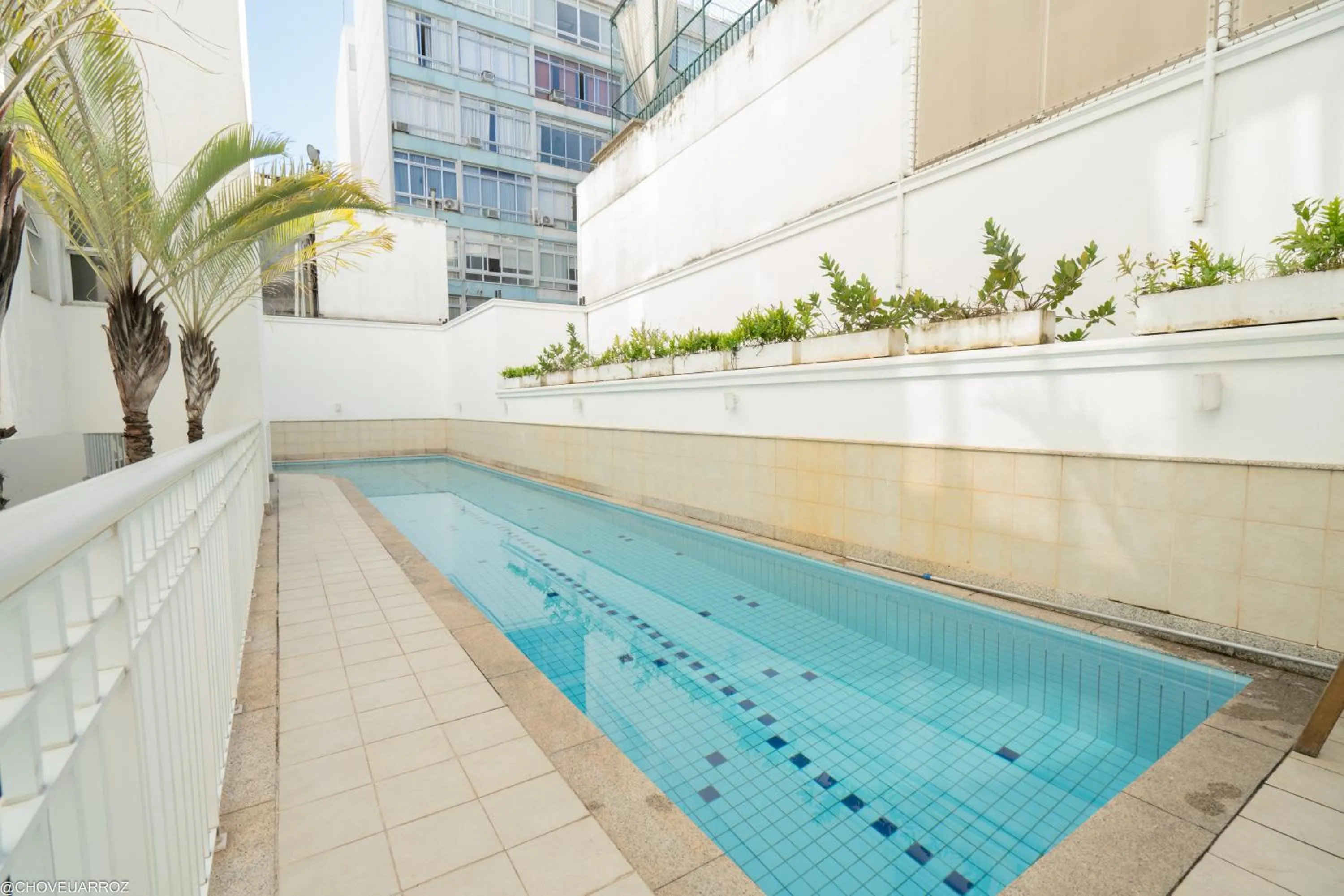 Swimming pool in Promenade Palladium Leblon
