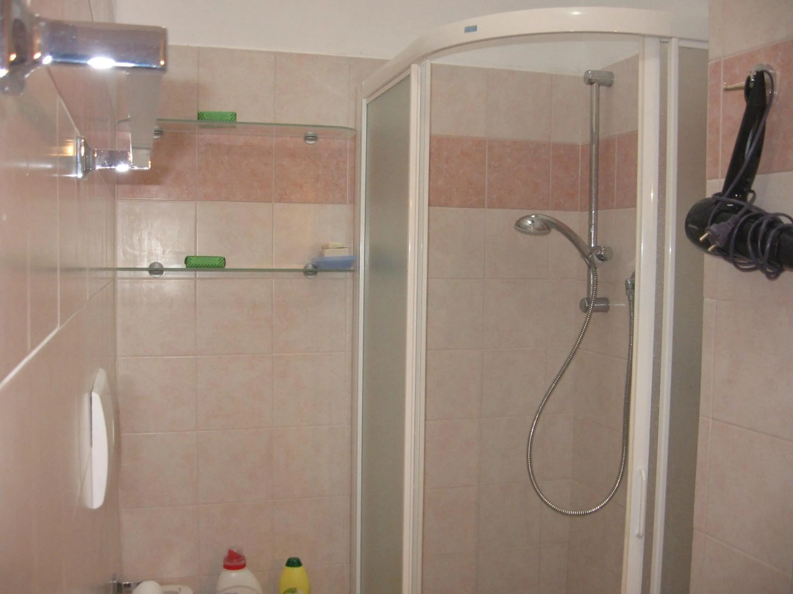 Bathroom in Sansone