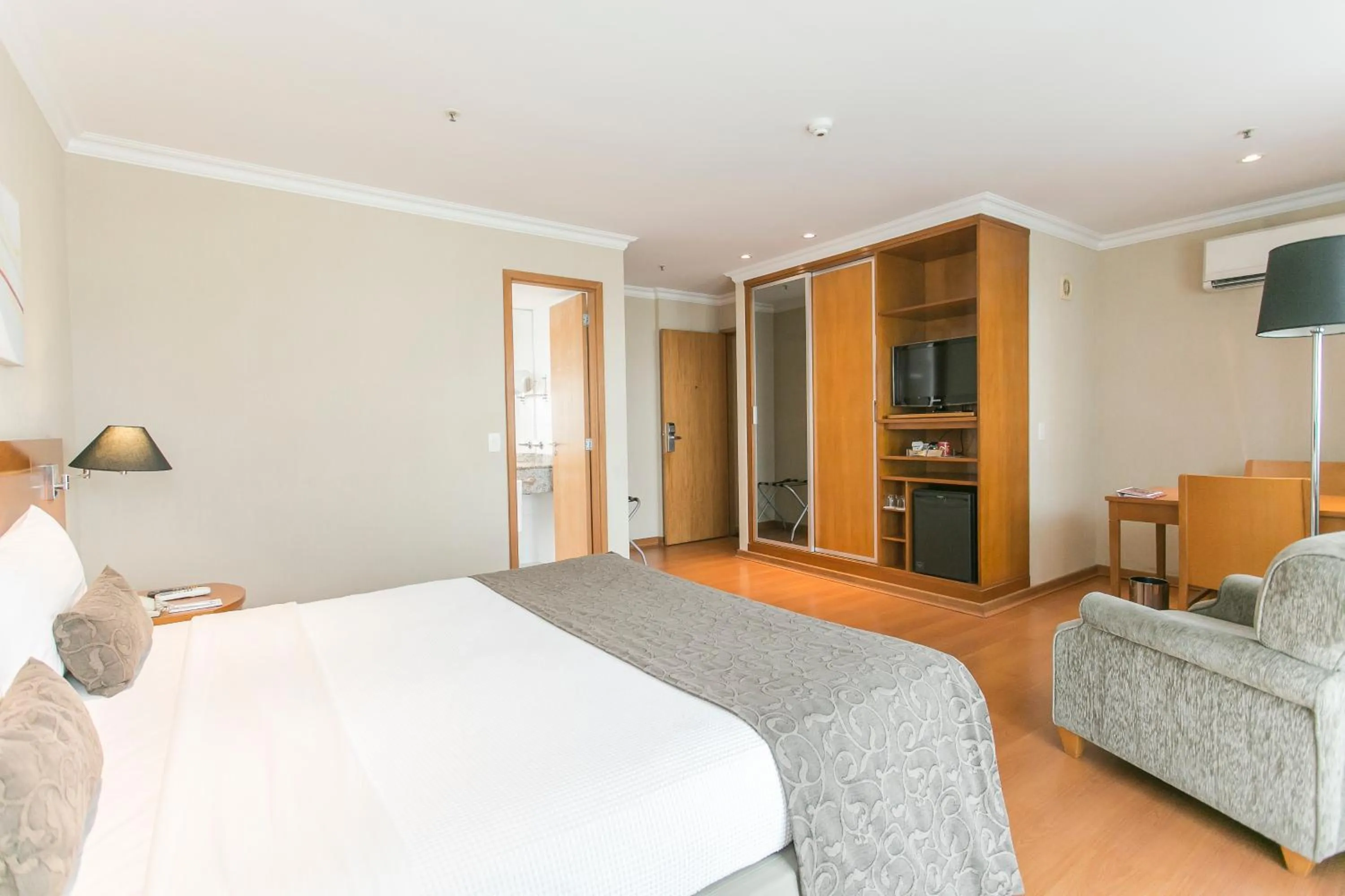 Photo of the whole room, Bed in Plaza Rio Residences - Barra First