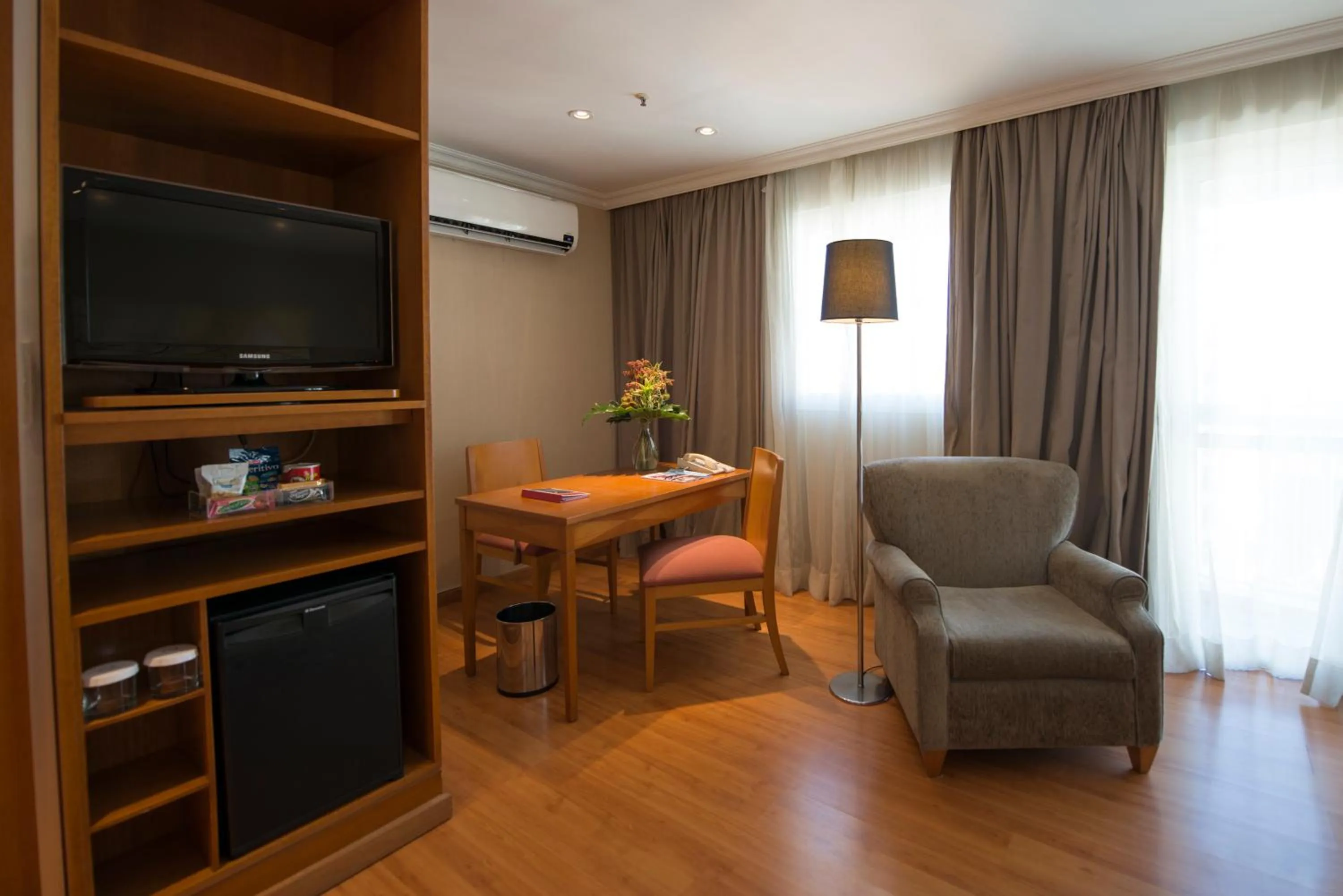 Seating area in Plaza Rio Residences - Barra First