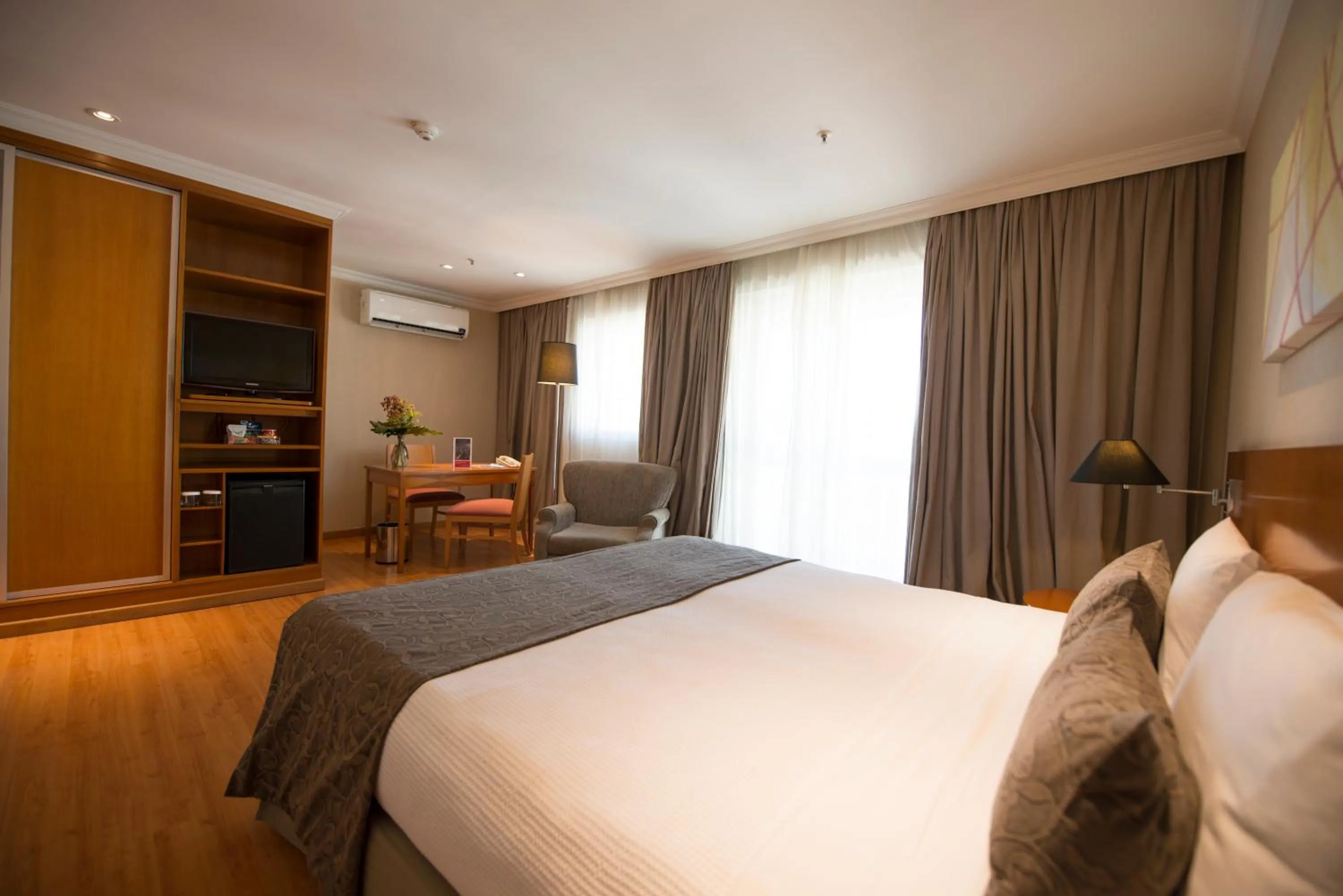 Photo of the whole room, Bed in Plaza Rio Residences - Barra First