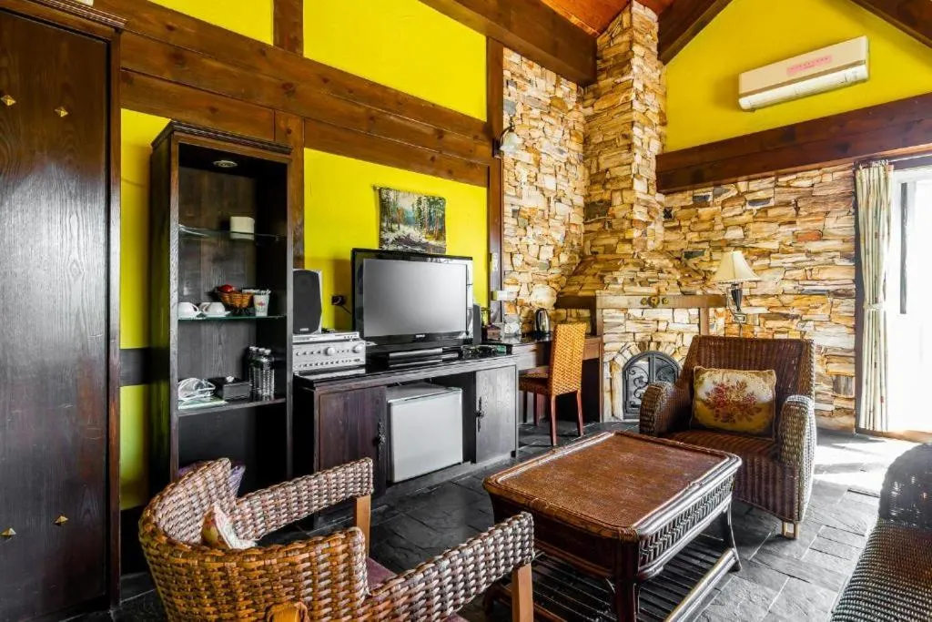 Living room in Provence Rose Lodge