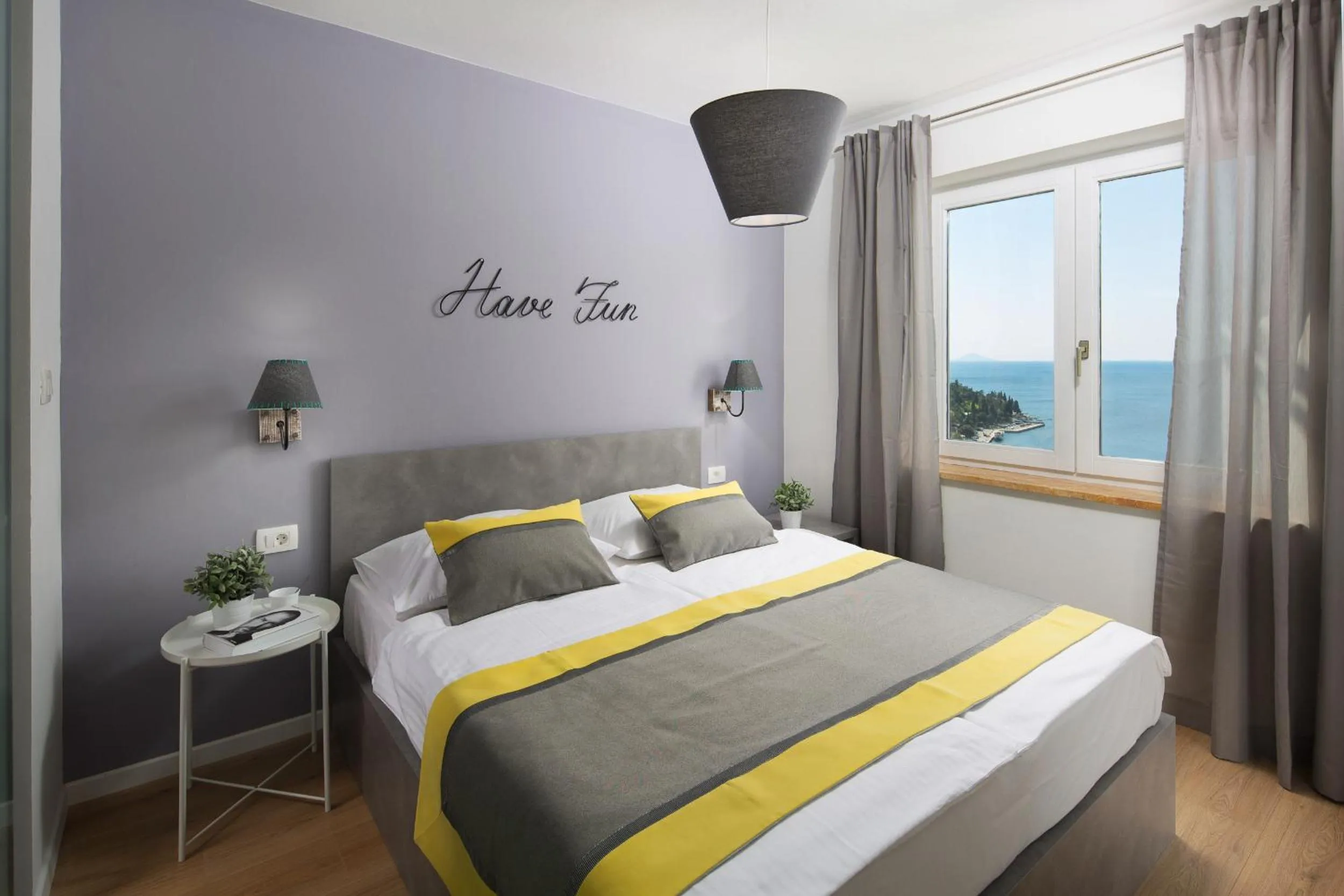 Spring, Bed in Apartment Zulijani Helis B5