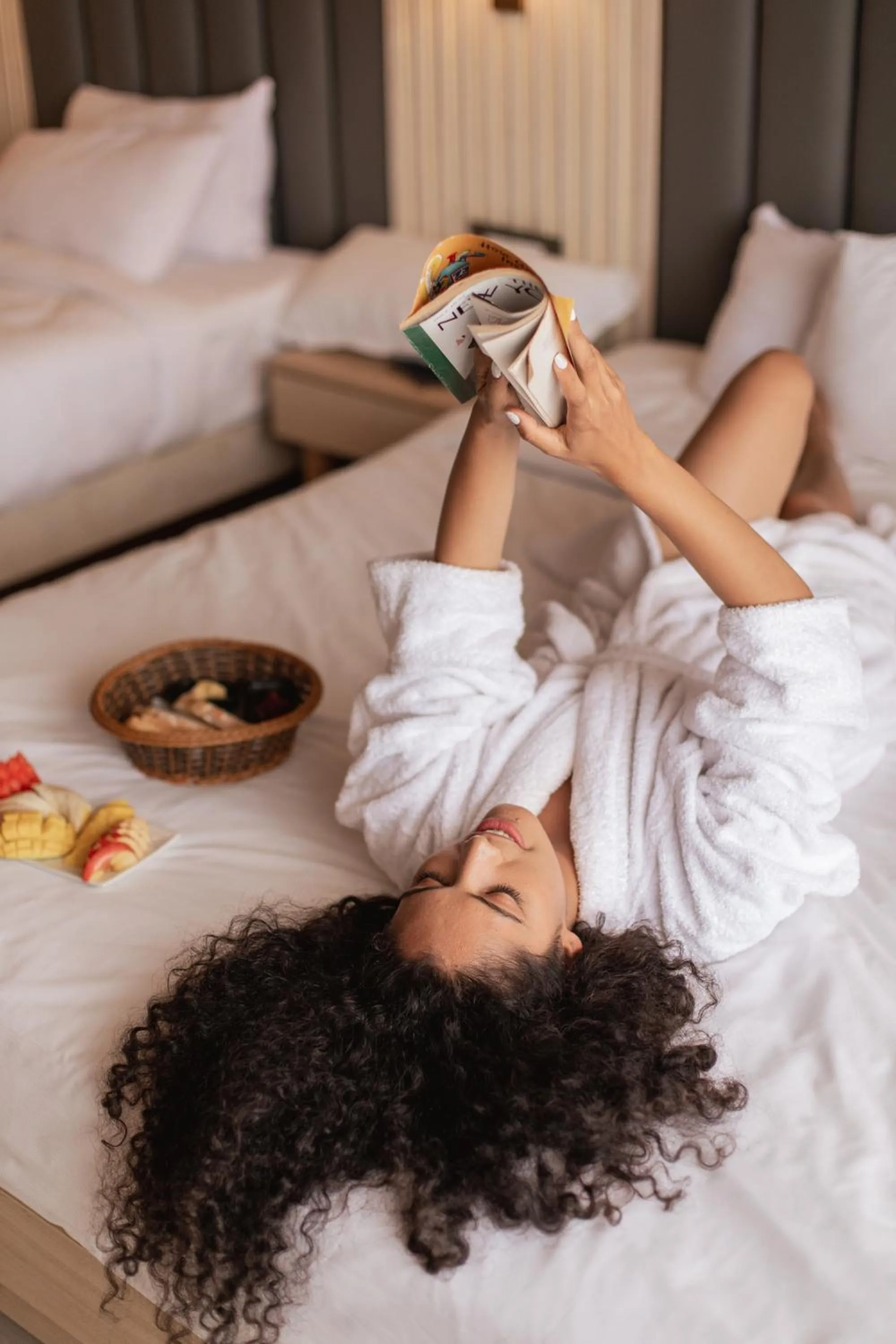 People, Bed in Lavie Residence and Spa