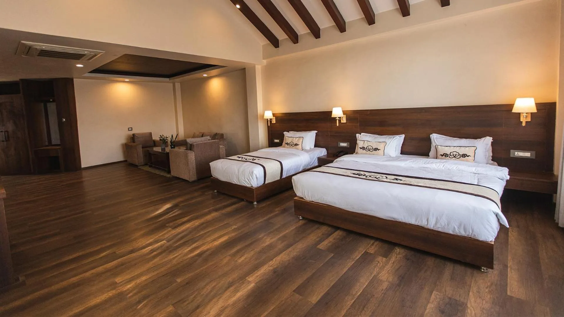 Photo of the whole room, Bed in Lavie Residence and Spa