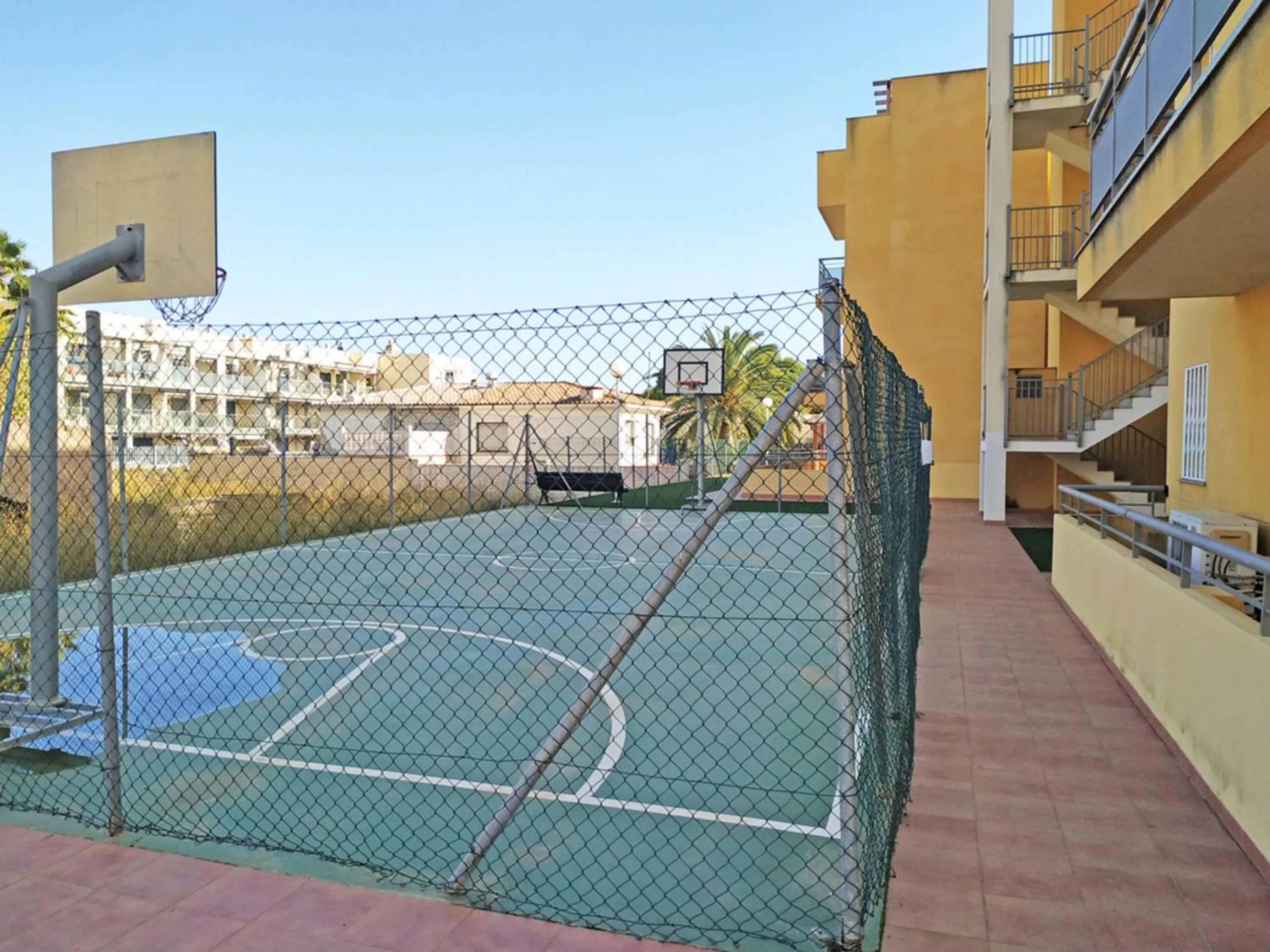 Property building in Apartamentos Los Almendros 3000