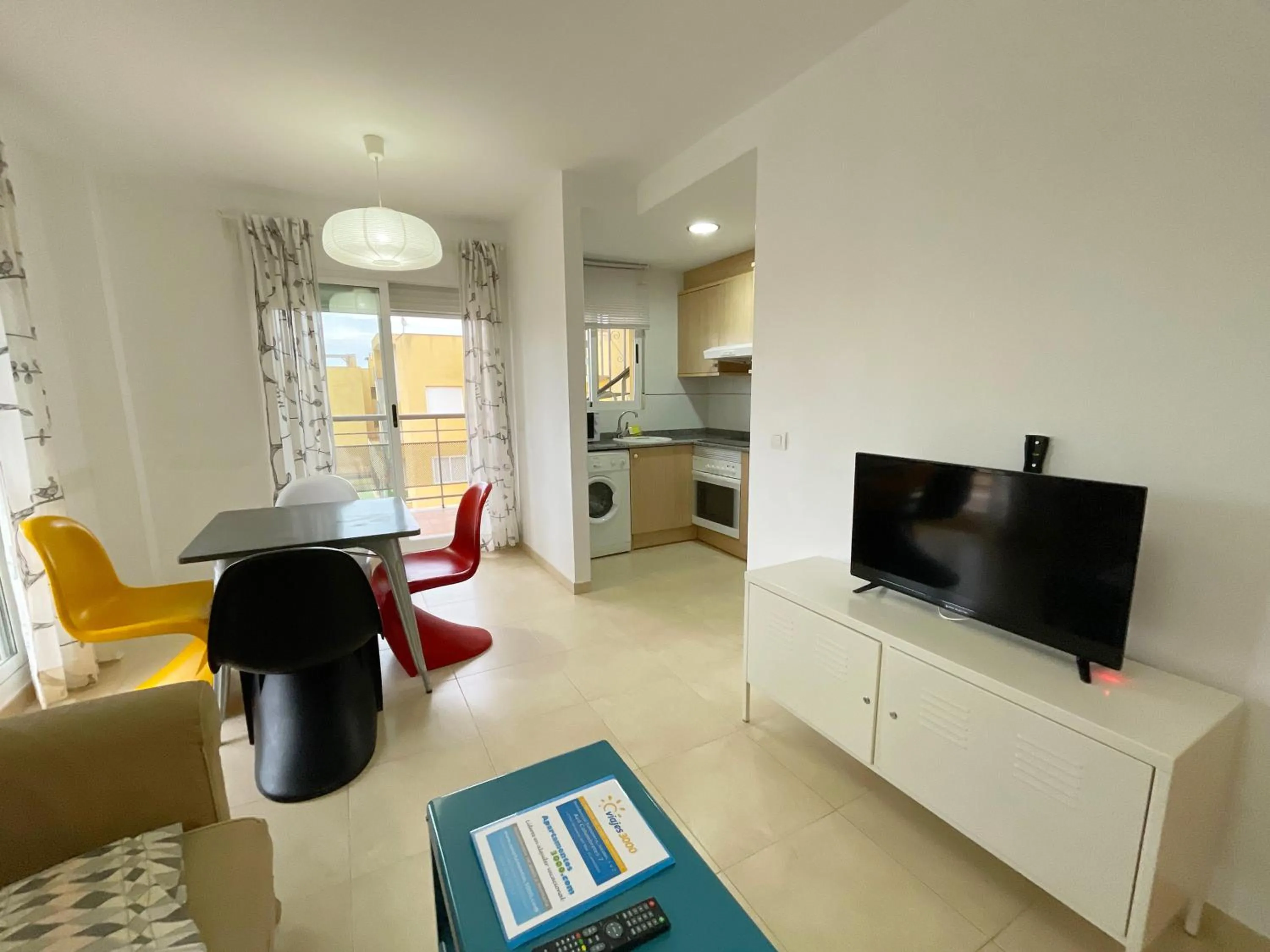 TV and multimedia in Apartamentos Los Almendros 3000