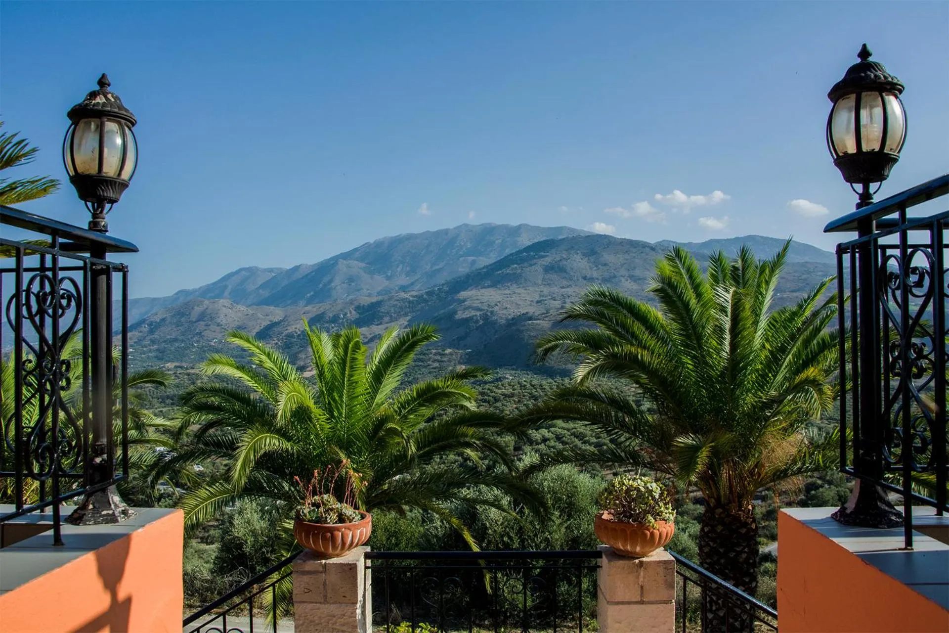 Mountain view in Alkion