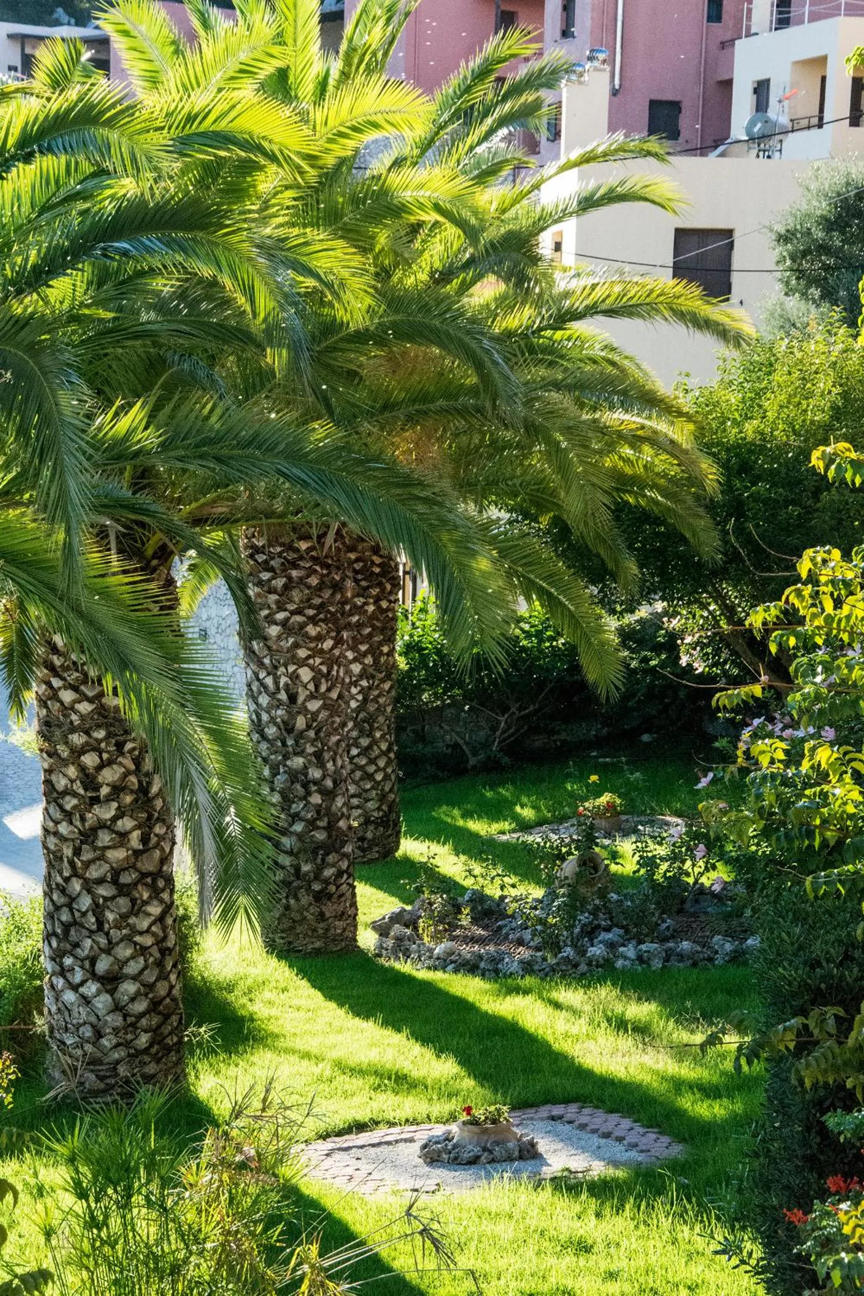 Garden view in Alkion