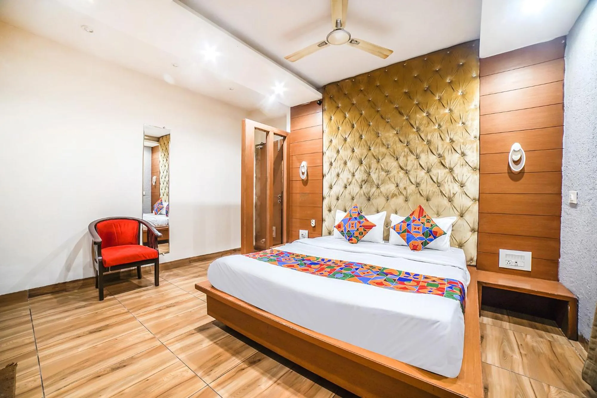 Bed in FabHotel Johri Regency