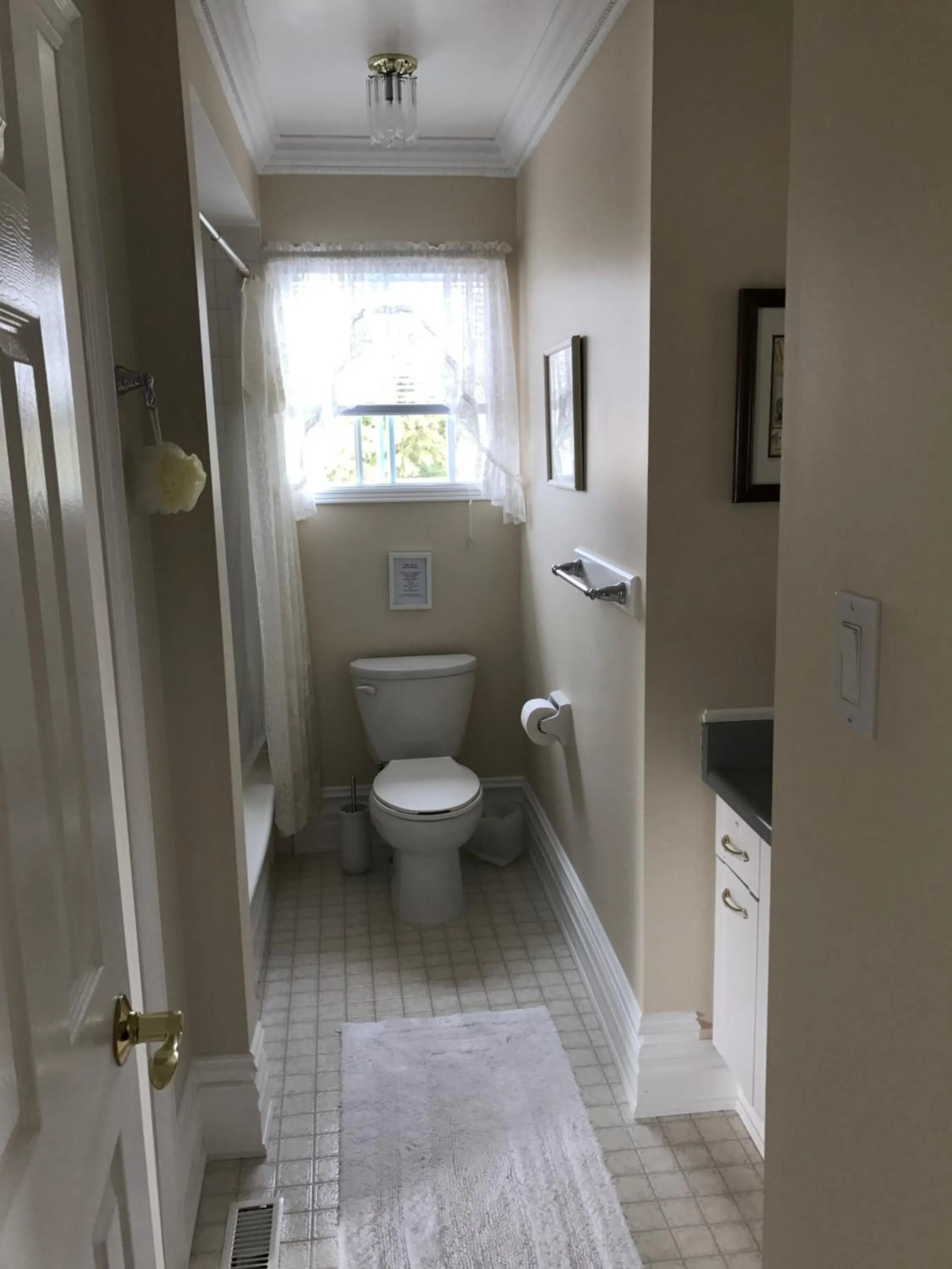 Bathroom in Molly's Retreat B and B