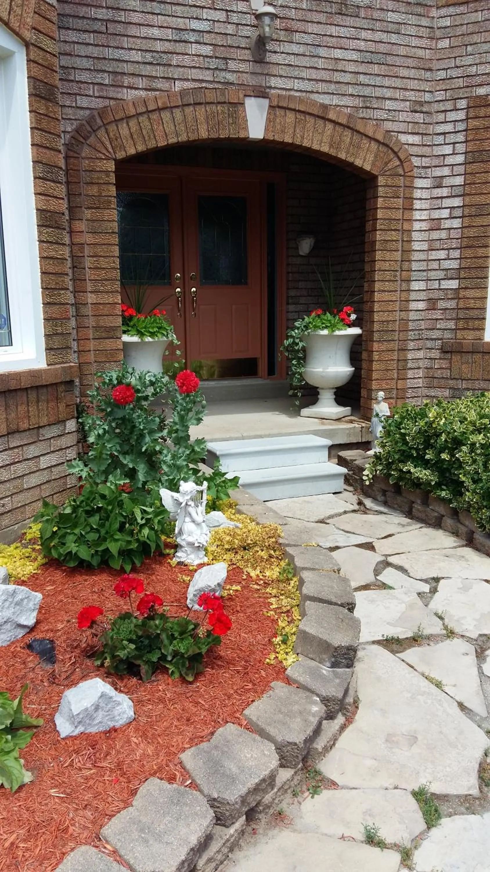 Facade/entrance in Molly's Retreat B and B