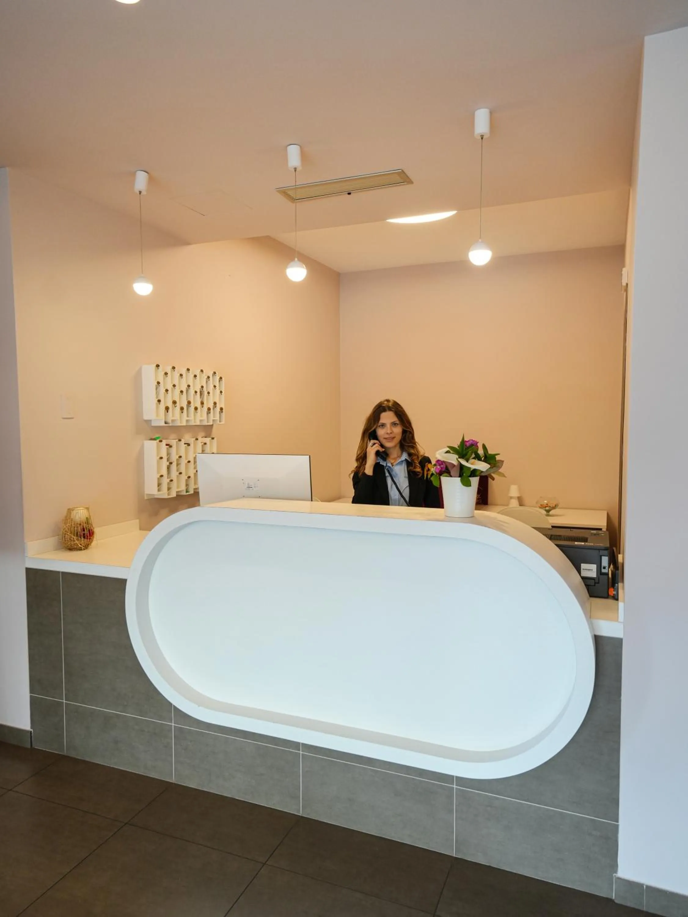 Staff in LUZIA AGRIRESORT - Piscina Idromassaggio con Vista Mare Aperta fino alle ore 23-00