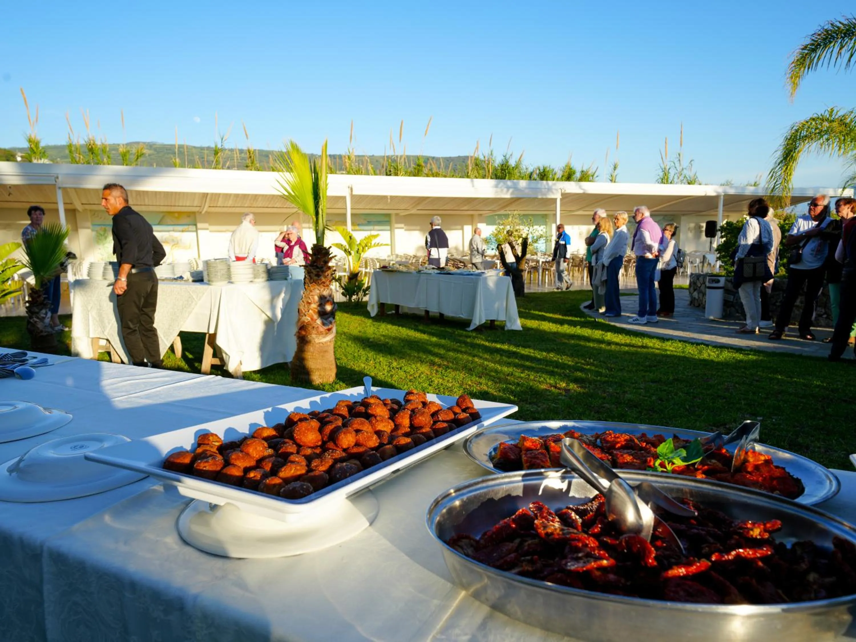 Food in LUZIA AGRIRESORT - Piscina Idromassaggio con Vista Mare Aperta fino alle ore 23-00