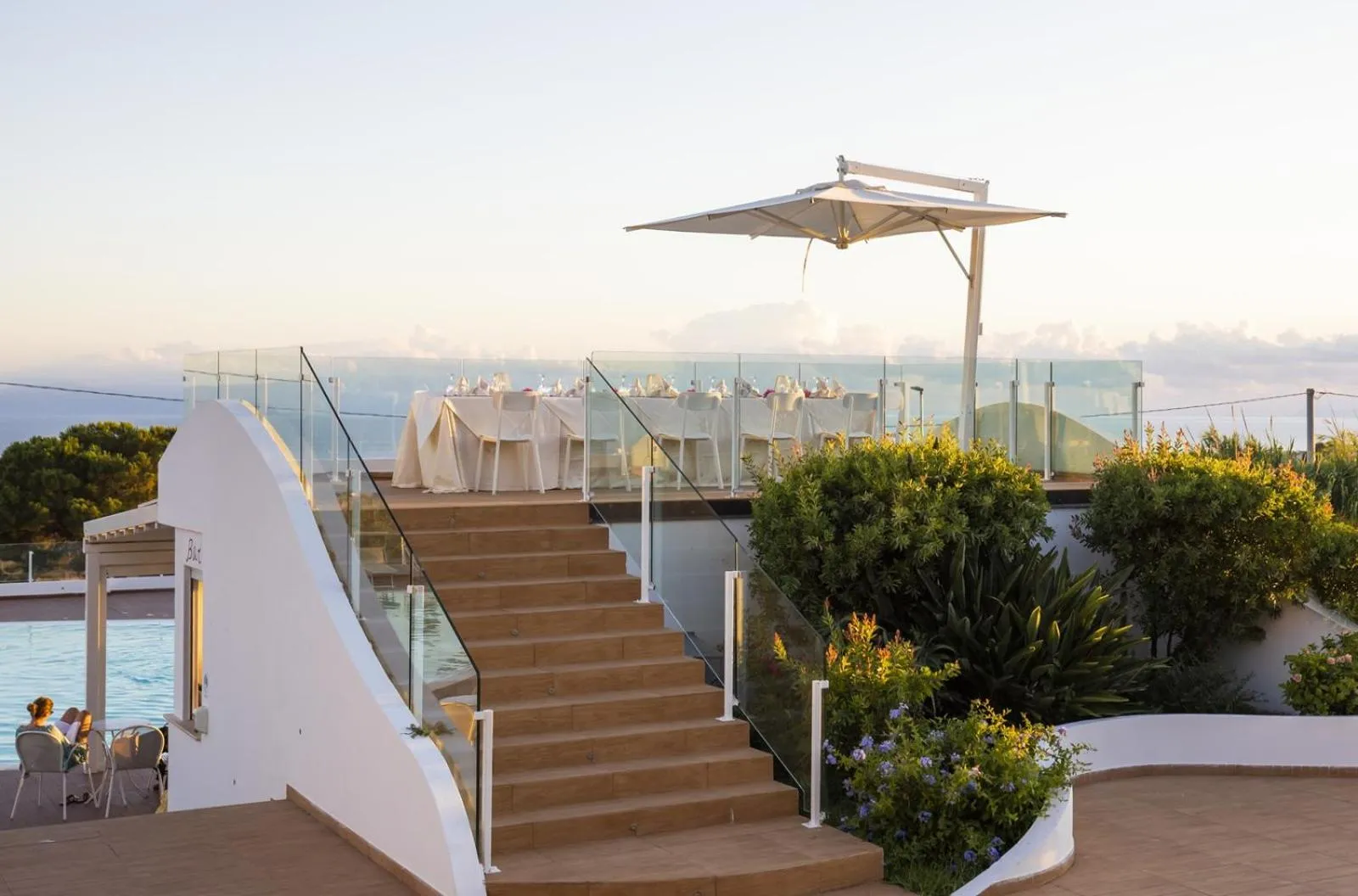 Restaurant/places to eat in LUZIA AGRIRESORT - Piscina Idromassaggio con Vista Mare Aperta fino alle ore 23-00