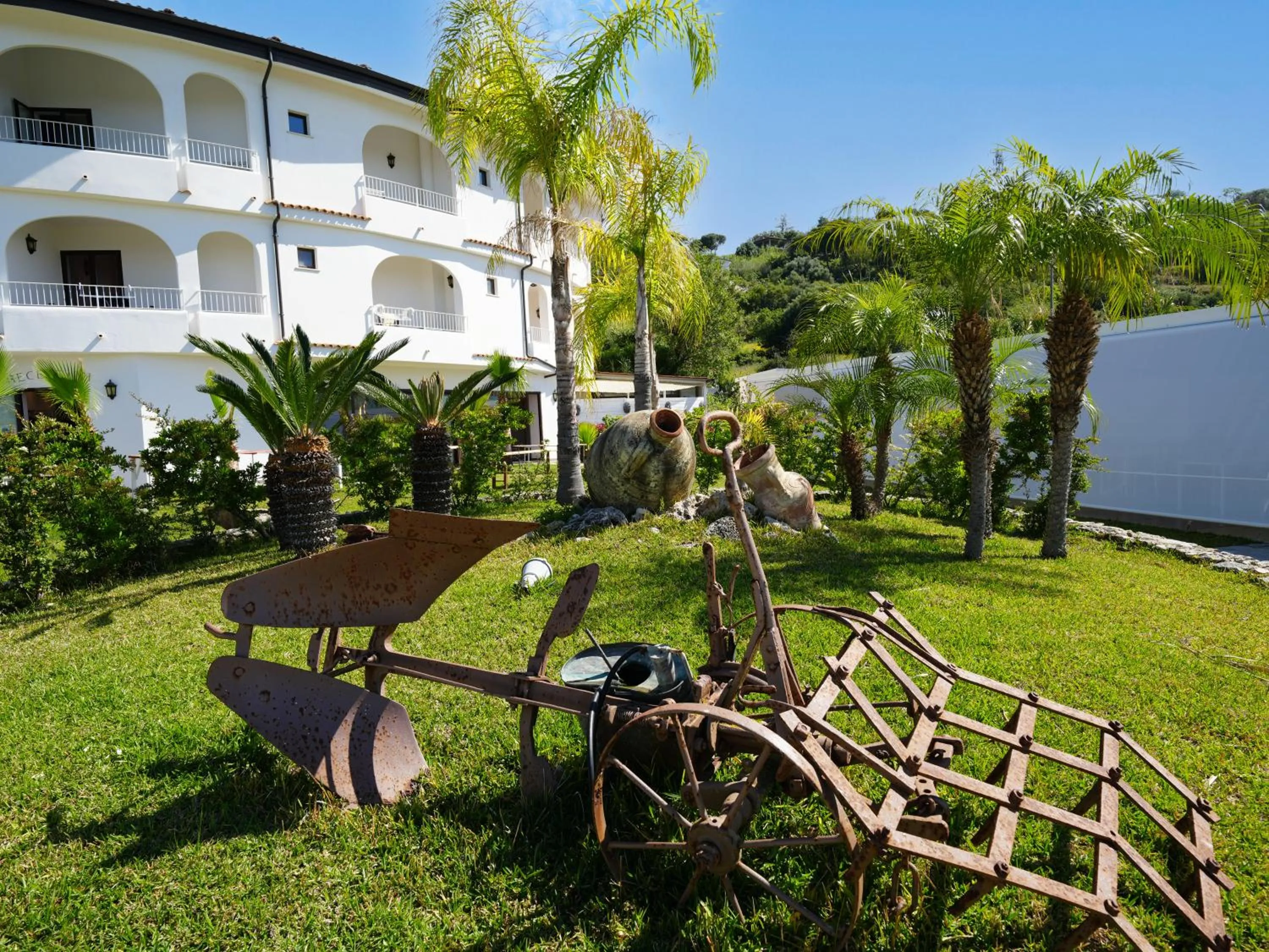 Garden in LUZIA AGRIRESORT - Piscina Idromassaggio con Vista Mare Aperta fino alle ore 23-00