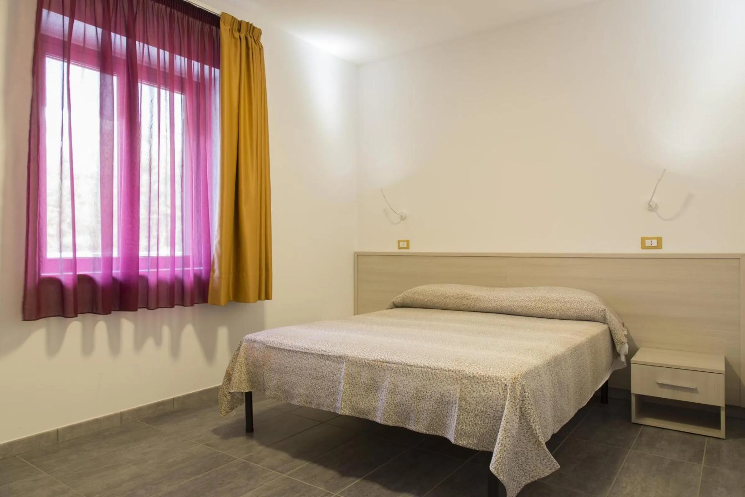 Bedroom, Bed in LUZIA AGRIRESORT - Piscina Idromassaggio con Vista Mare Aperta fino alle ore 23-00