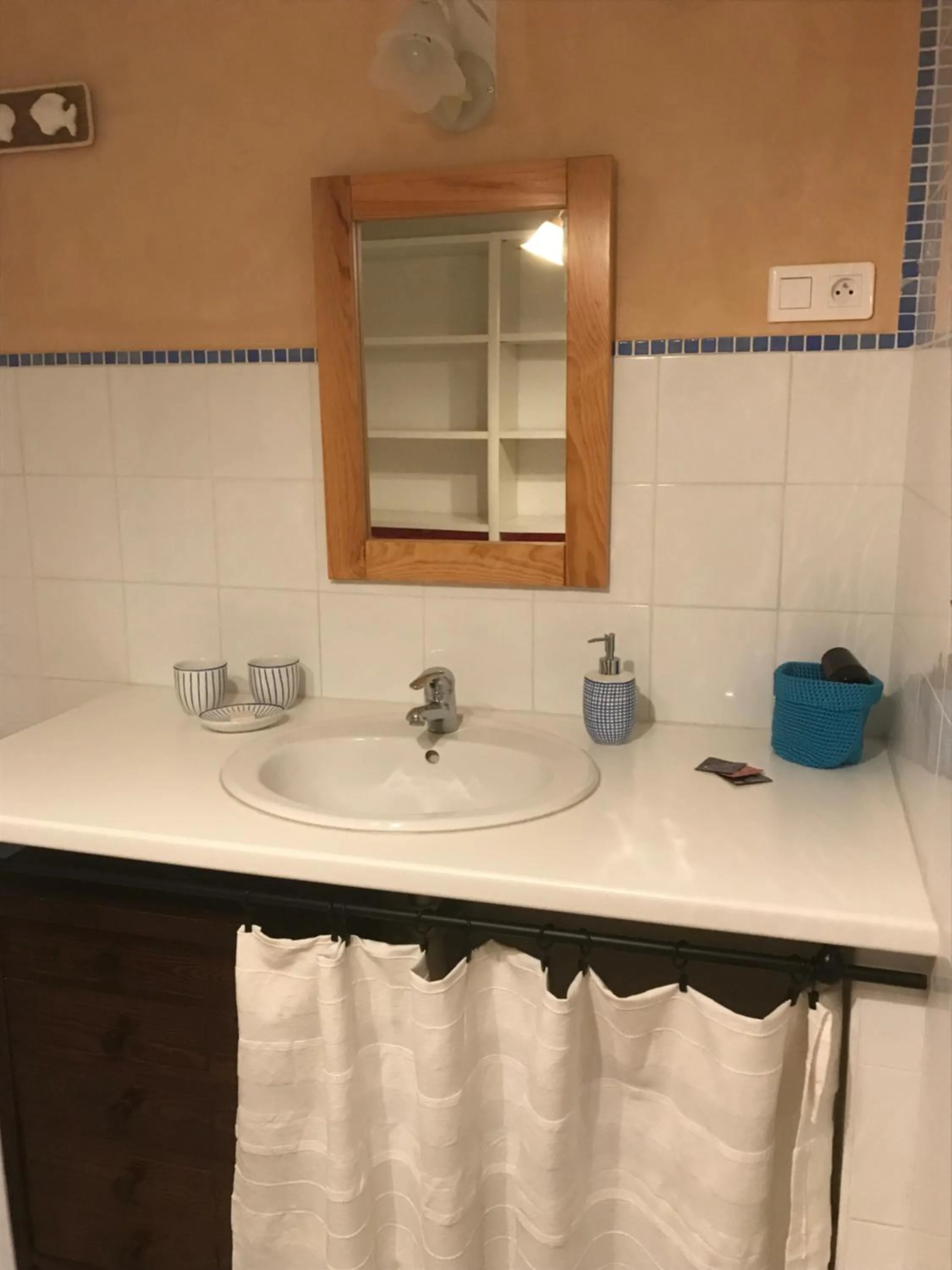 Decorative detail in Les Secrets du Mistral