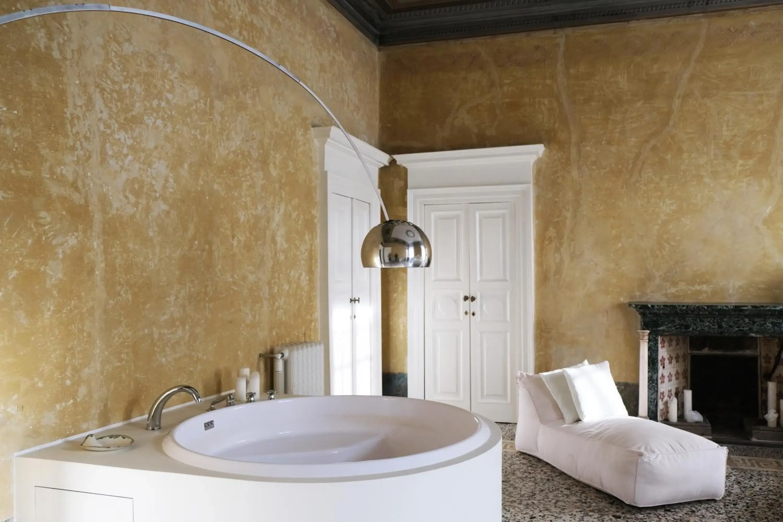 Palazzo Albricci Peregrini Palazzo Albricci Peregrini