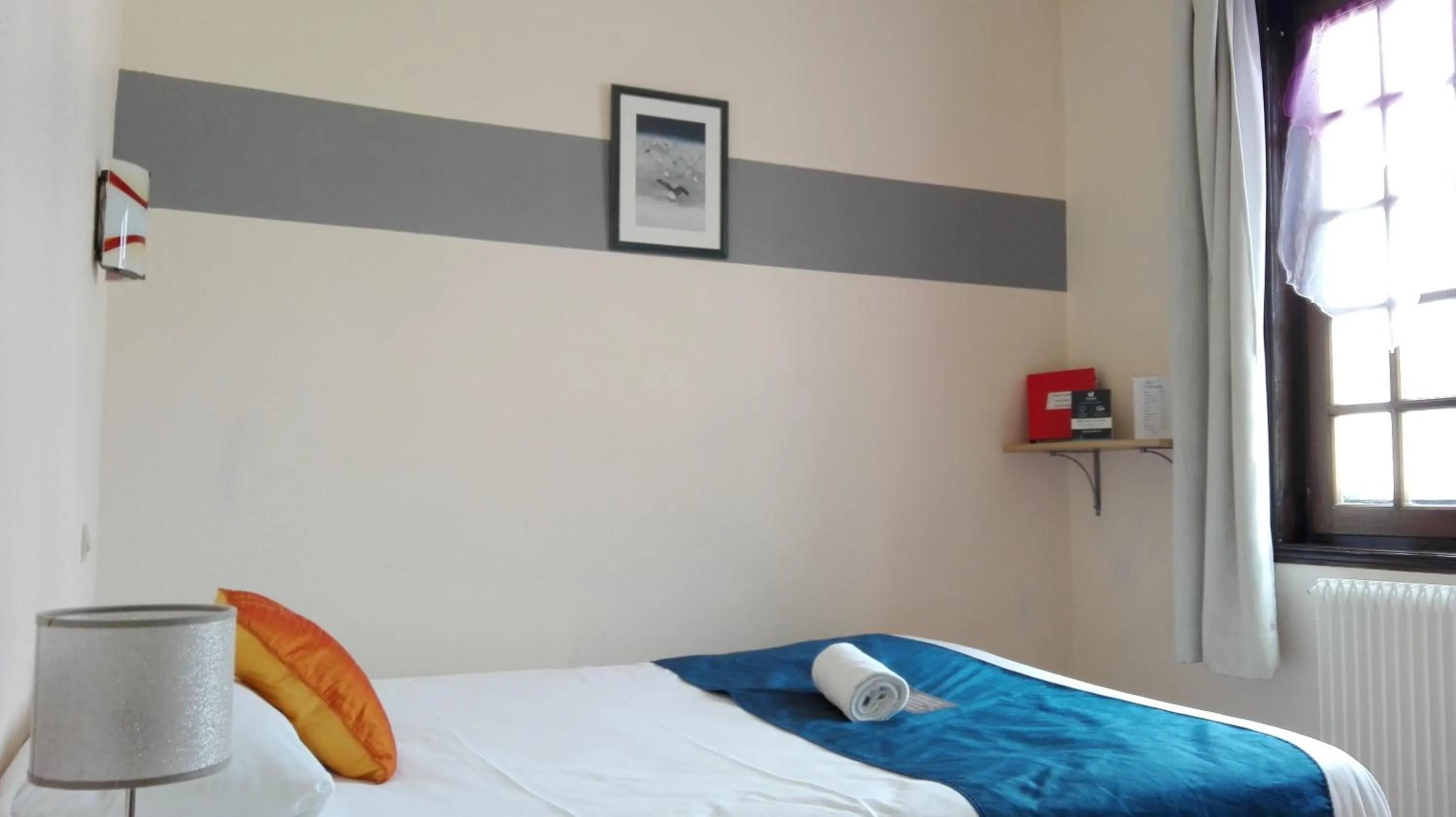 Photo of the whole room, Bed in Hôtel Le Chantilly