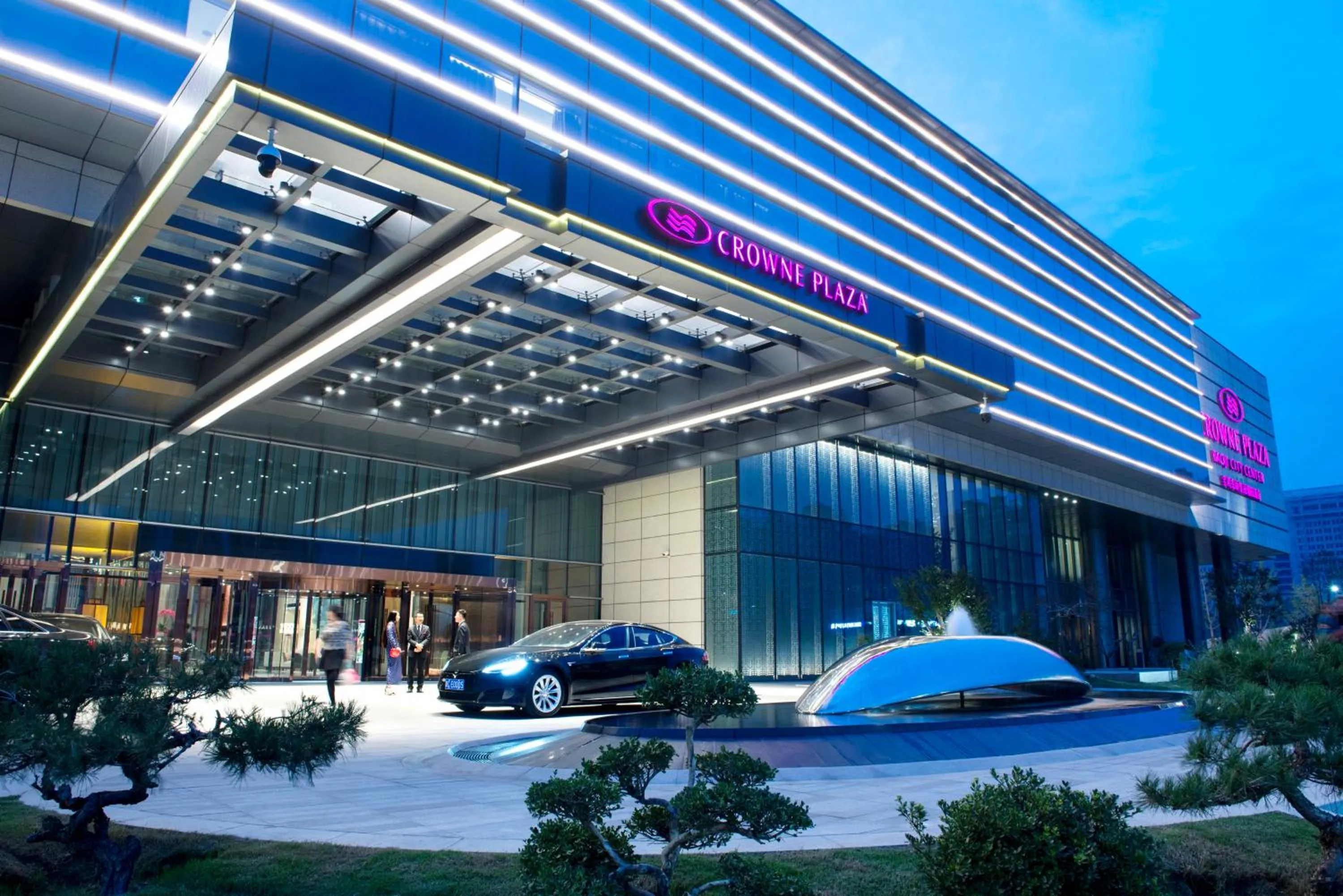 Property building in Crowne Plaza Baoji City Center by IHG