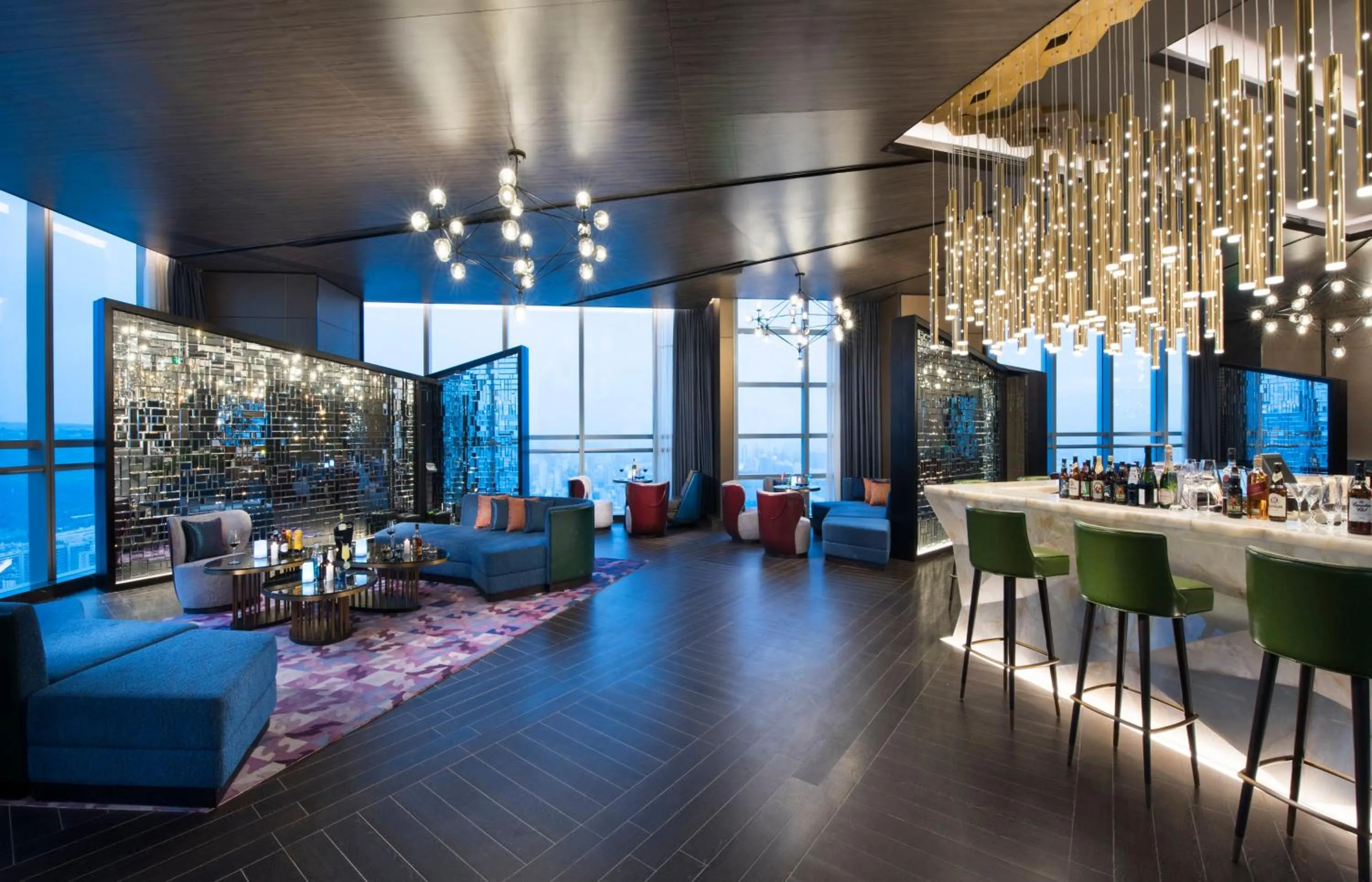 Lounge or bar in Crowne Plaza Baoji City Center by IHG