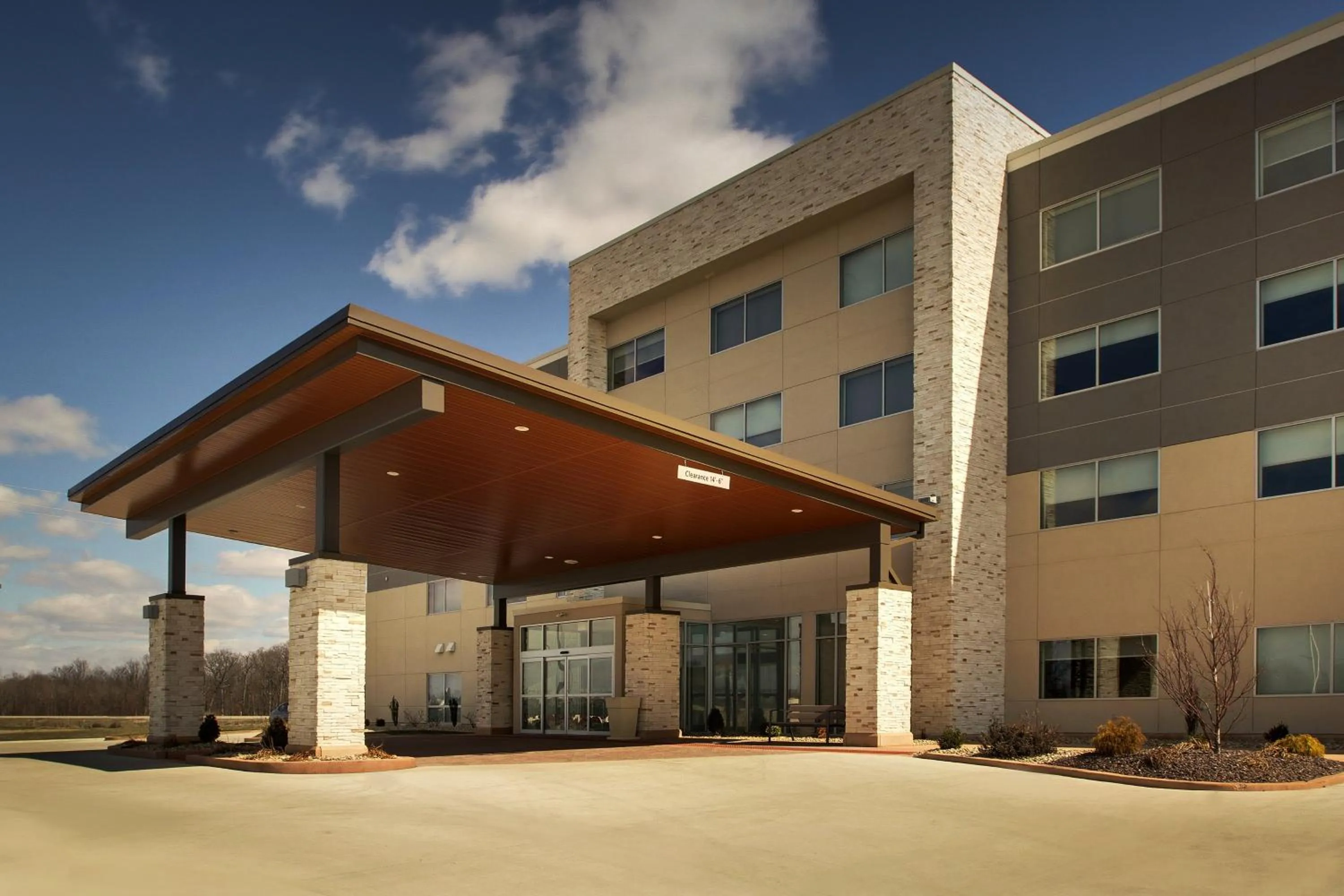 Property building in Holiday Inn Express & Suites - Mount Vernon by IHG