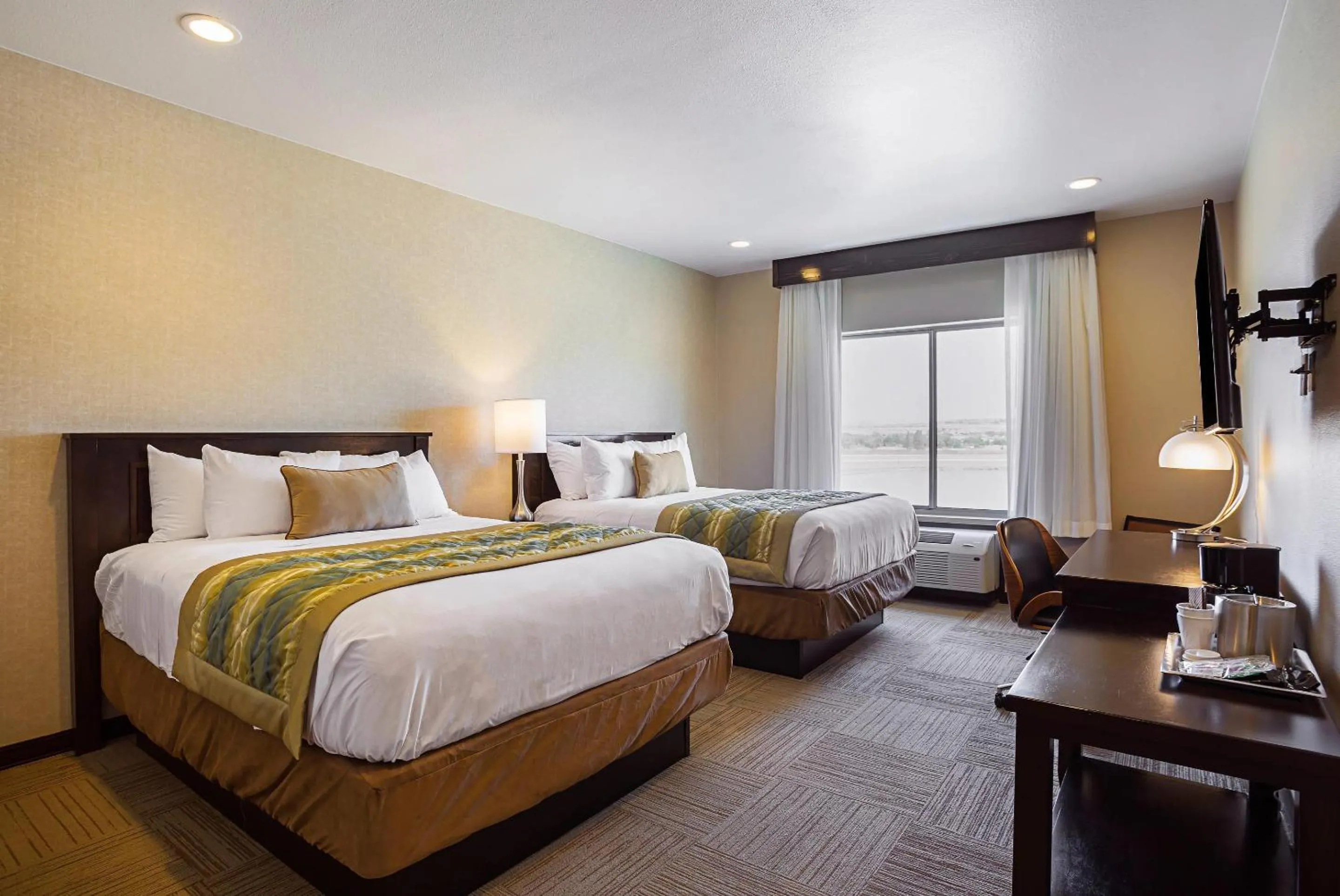 Bedroom, Bed in The Hotel at Sunland Park Casino El Paso, an Ascend Collection Hotel