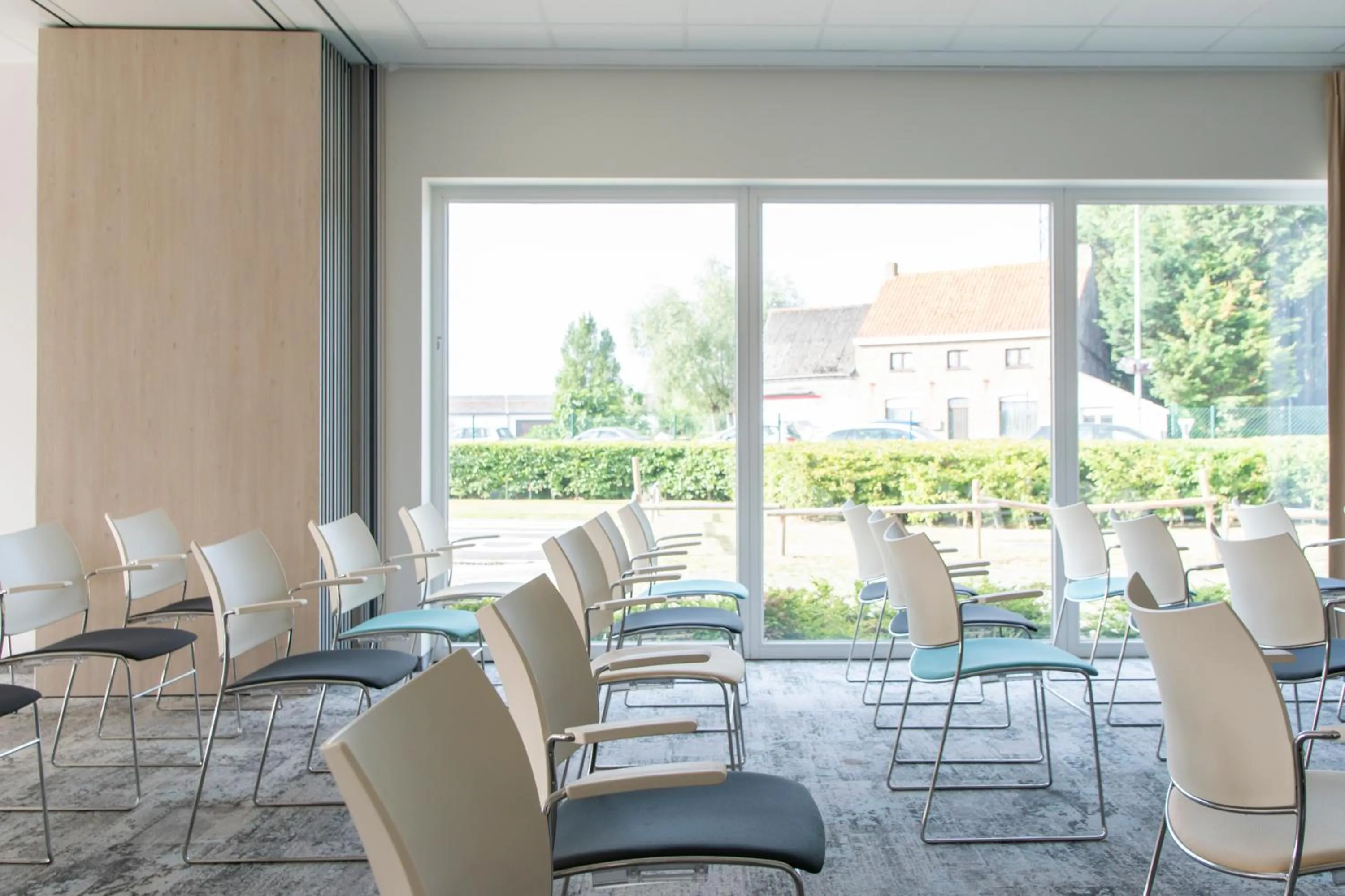 Meeting/conference room in ibis Styles Nieuwpoort