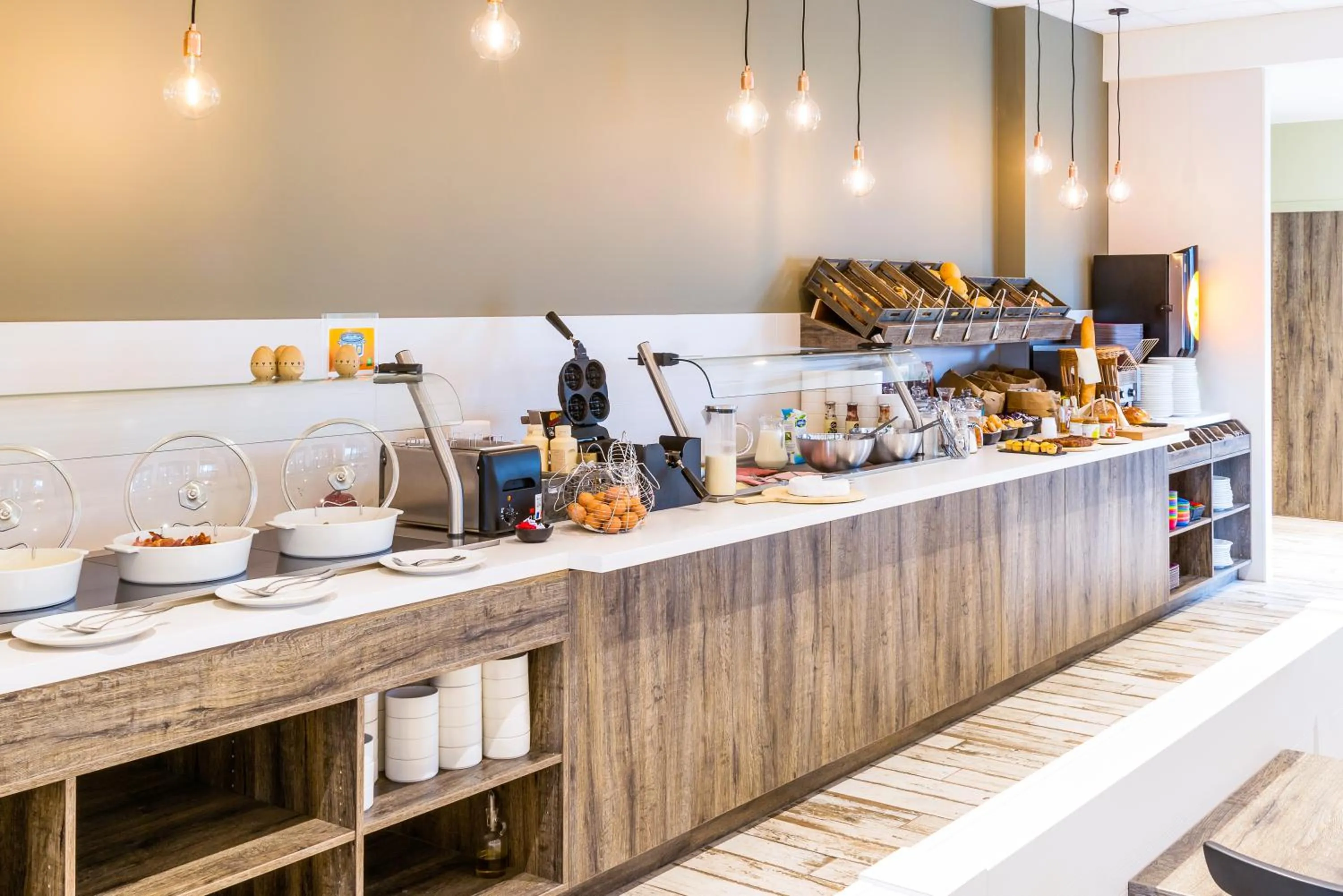 Continental breakfast in ibis Styles Nieuwpoort