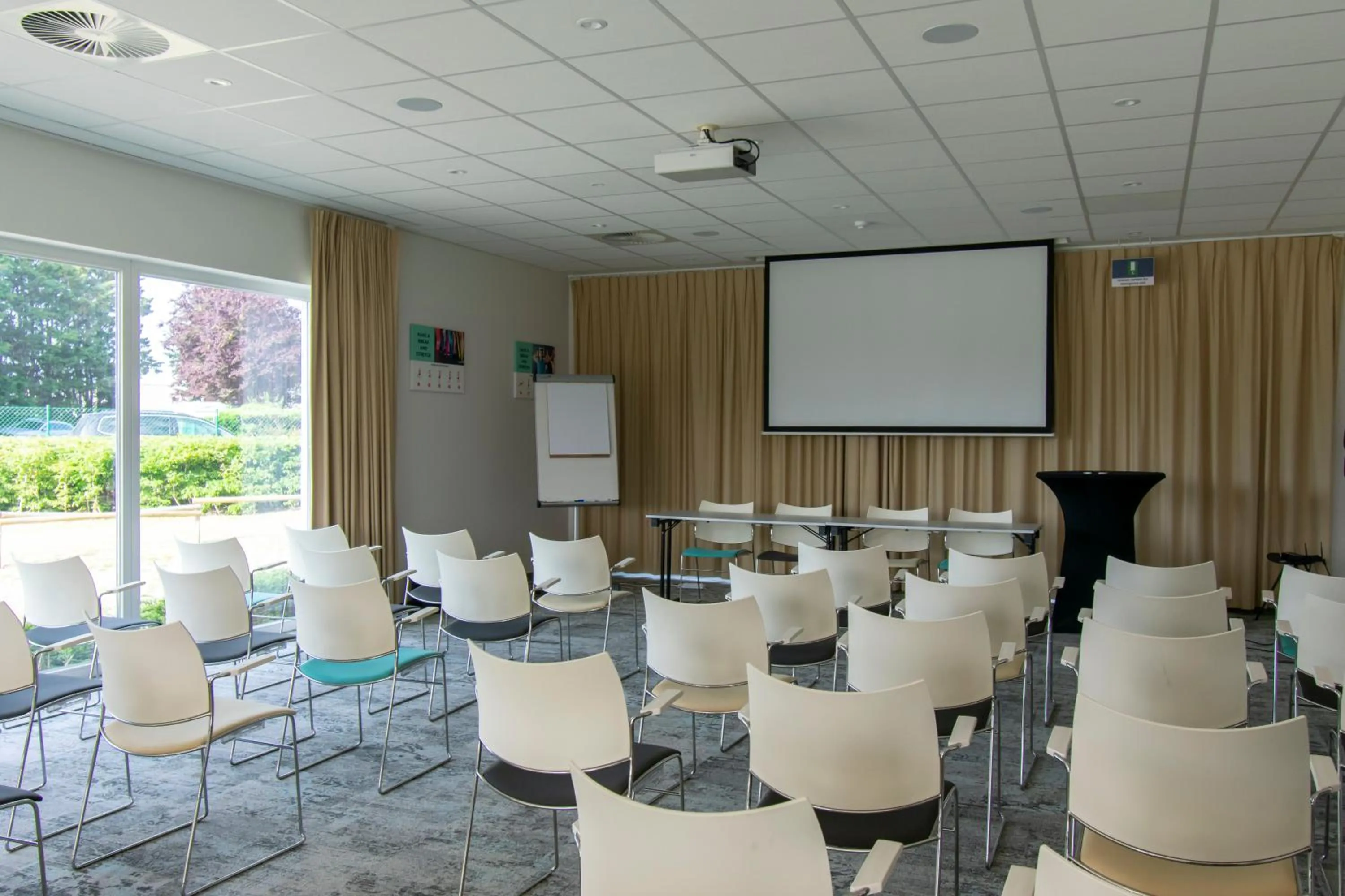 Business facilities in ibis Styles Nieuwpoort