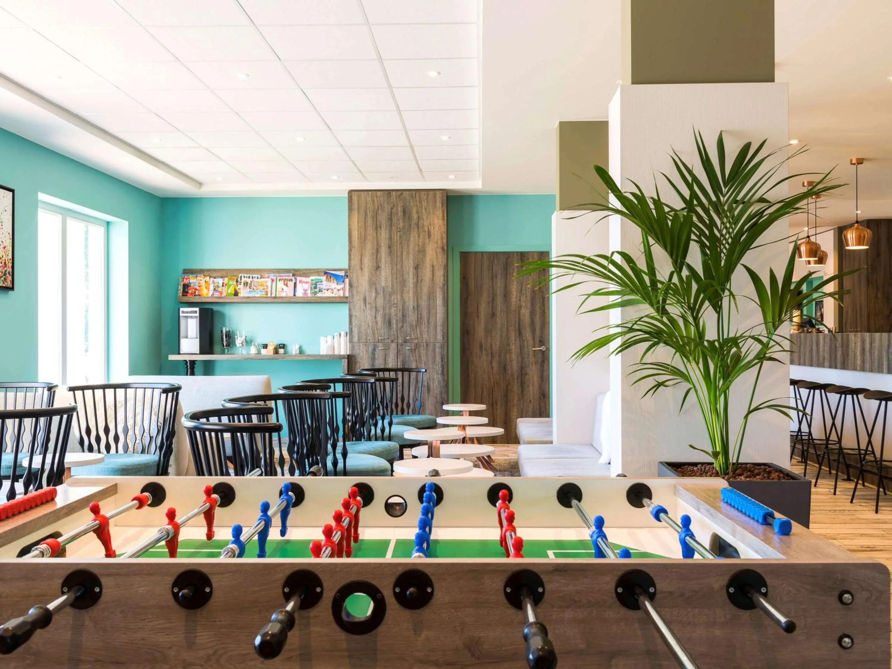 Lounge or bar in ibis Styles Nieuwpoort