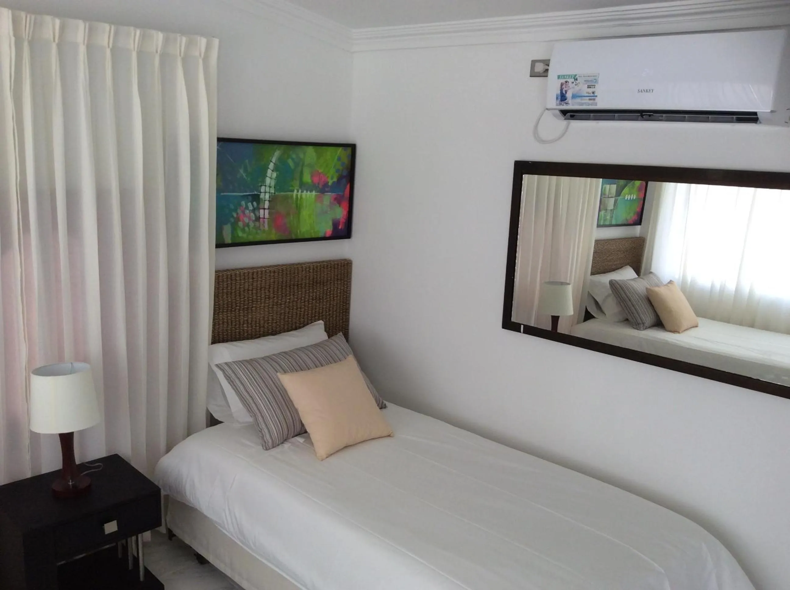 Bedroom, Bed in Red Ground Village