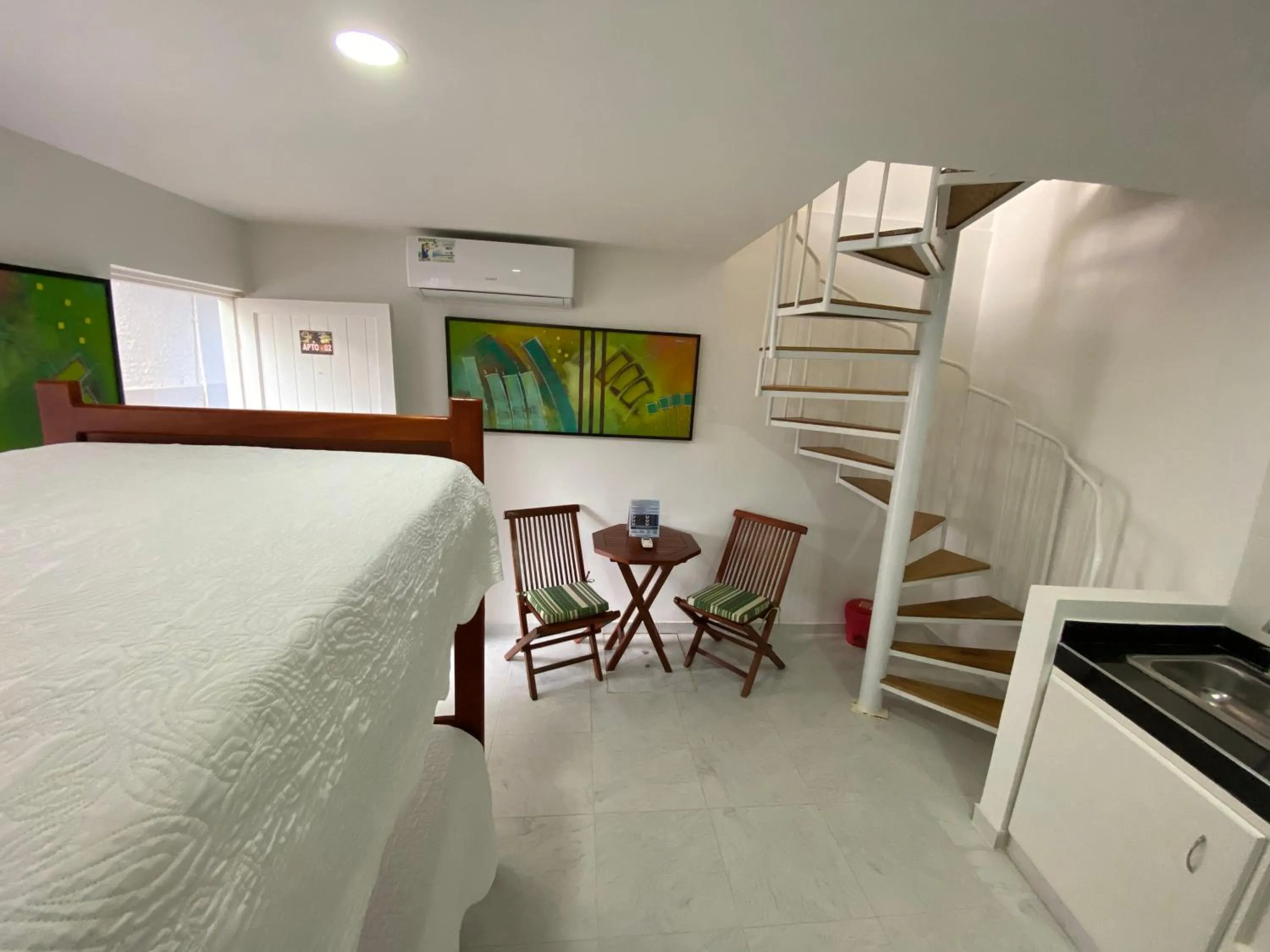 Photo of the whole room, Bed in Red Ground Village