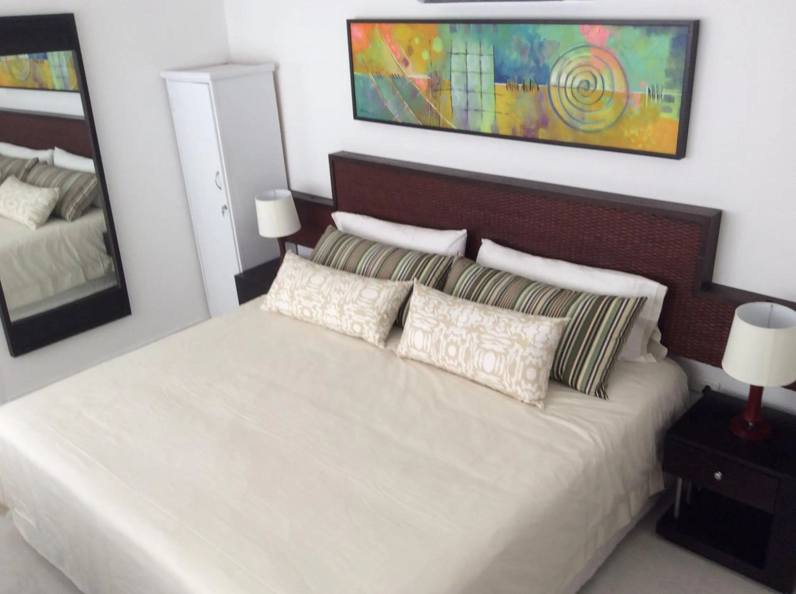 Bedroom, Bed in Red Ground Village