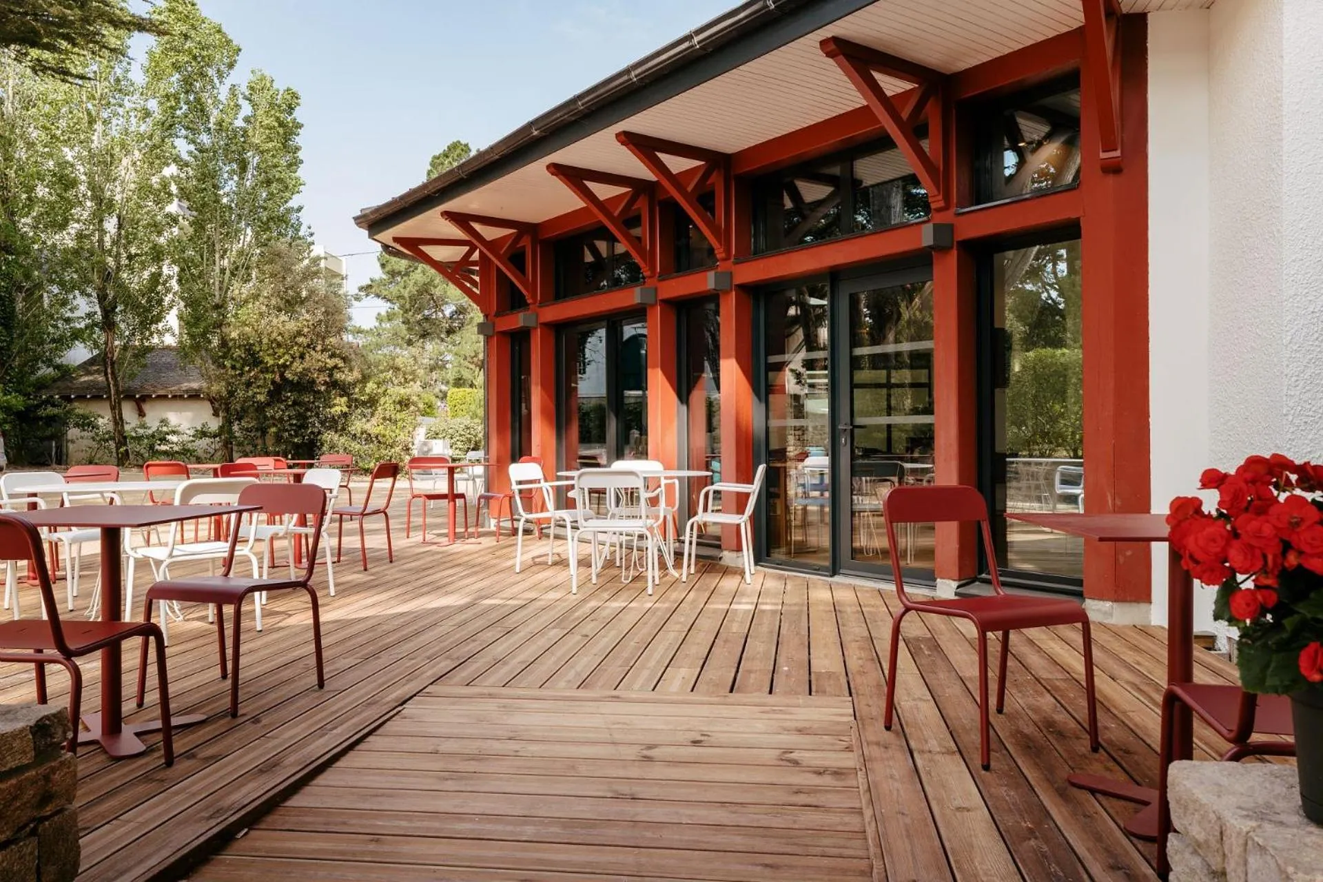 Patio in Hôtel Miléade Les Pléïades La Baule