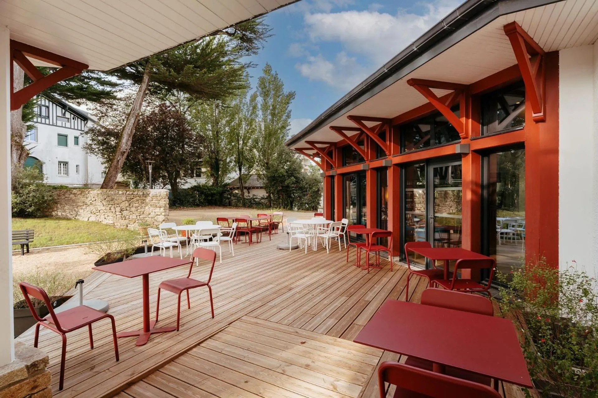 Property building in Hôtel Miléade Les Pléïades La Baule