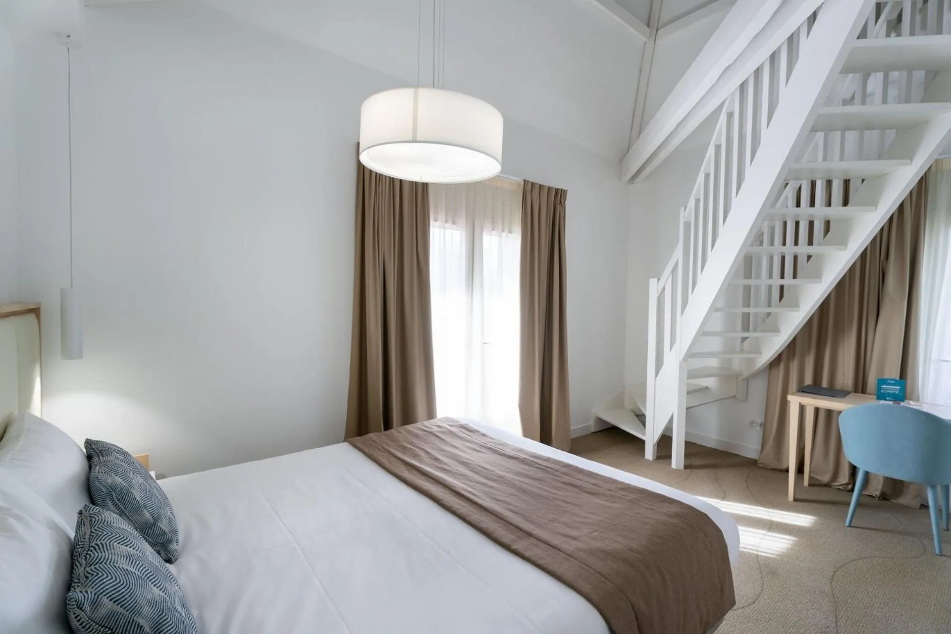 Bed in Hôtel Miléade Les Pléïades La Baule