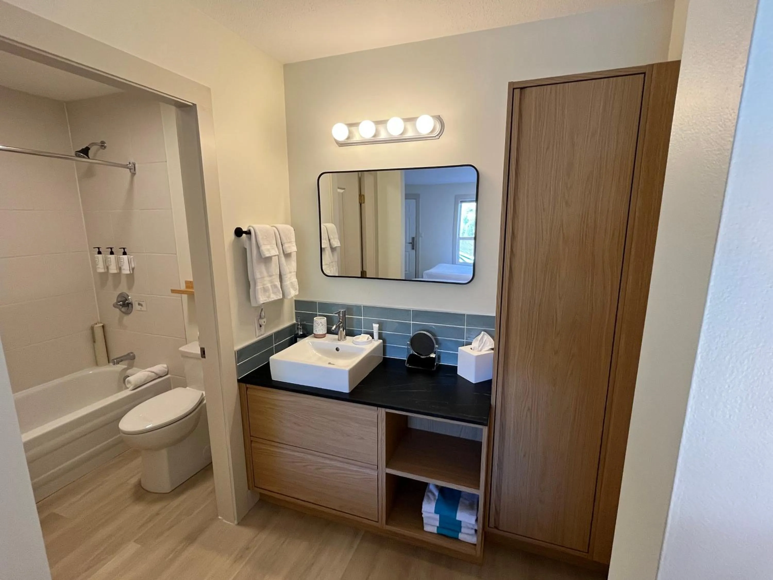 Bathroom in Lakeside Villa & Nordic Spa