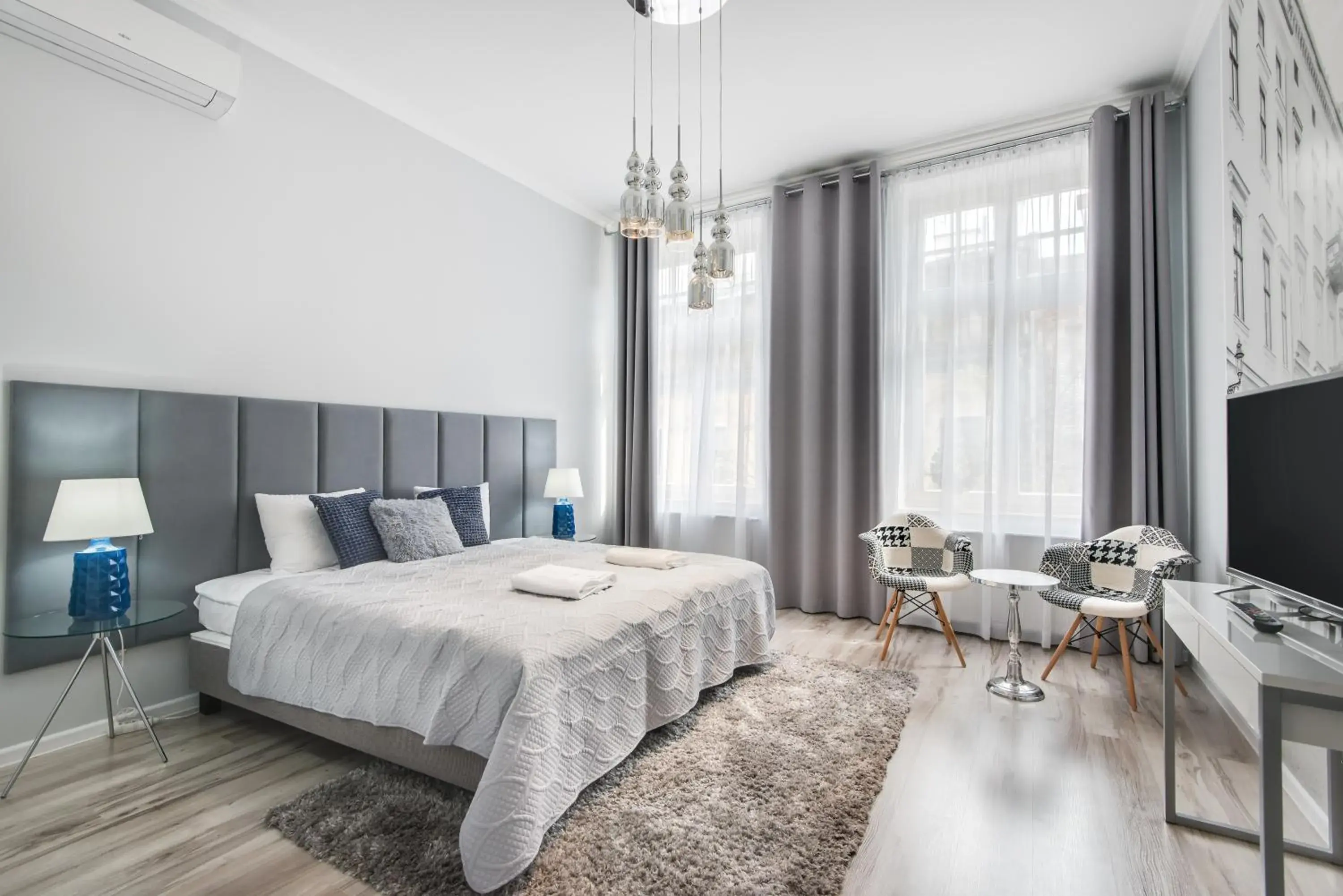Deluxe Two-Bedroom Suite | King-size beds | A/C in Z14 Boutique Residence - Krakow Old Town Deluxe Two-Bedroom Suite | King-size beds | A/C in Z14 Boutique Residence - Krakow Old Town