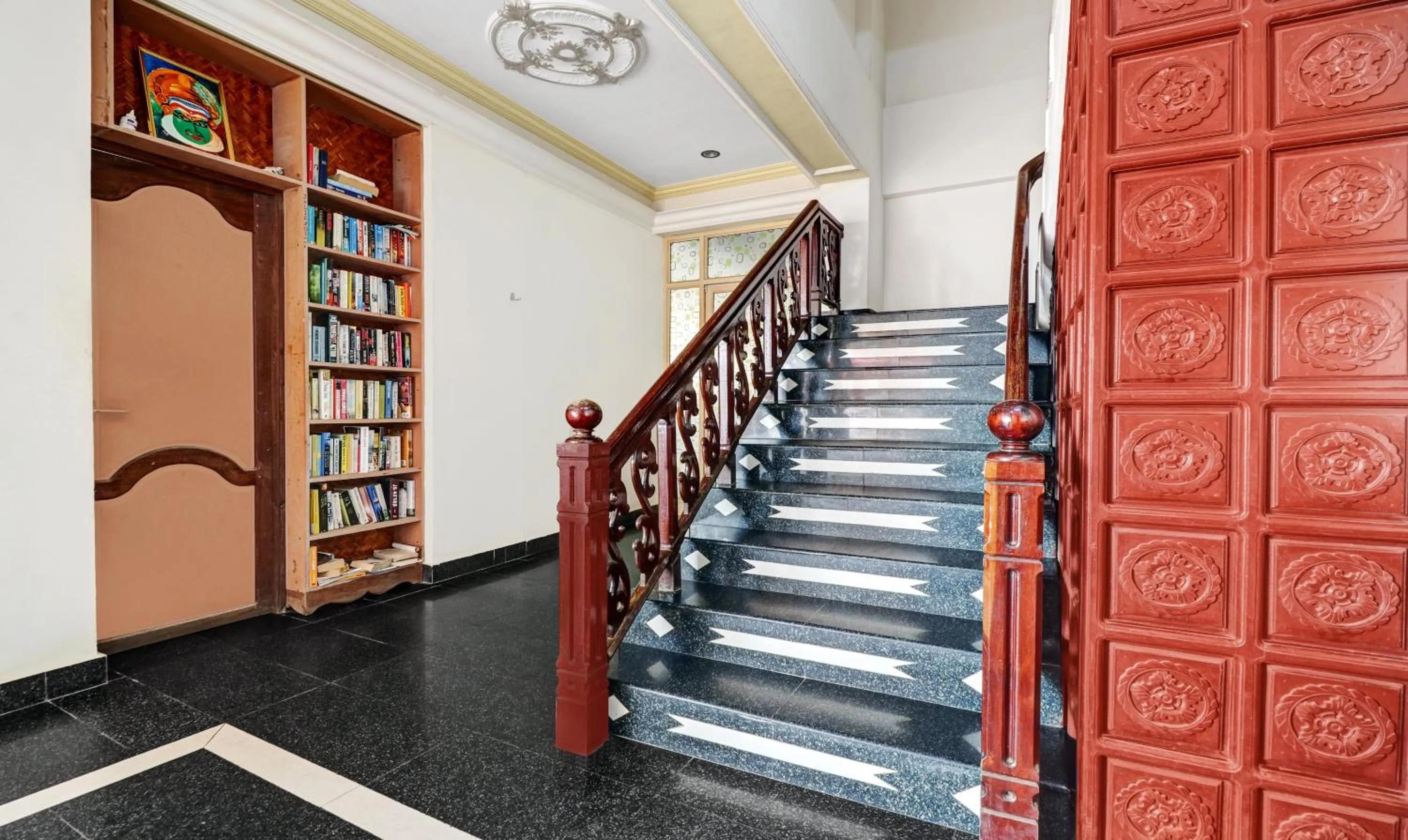 Lobby or reception in Itsy Hotels The Waters Edge Beach Resort