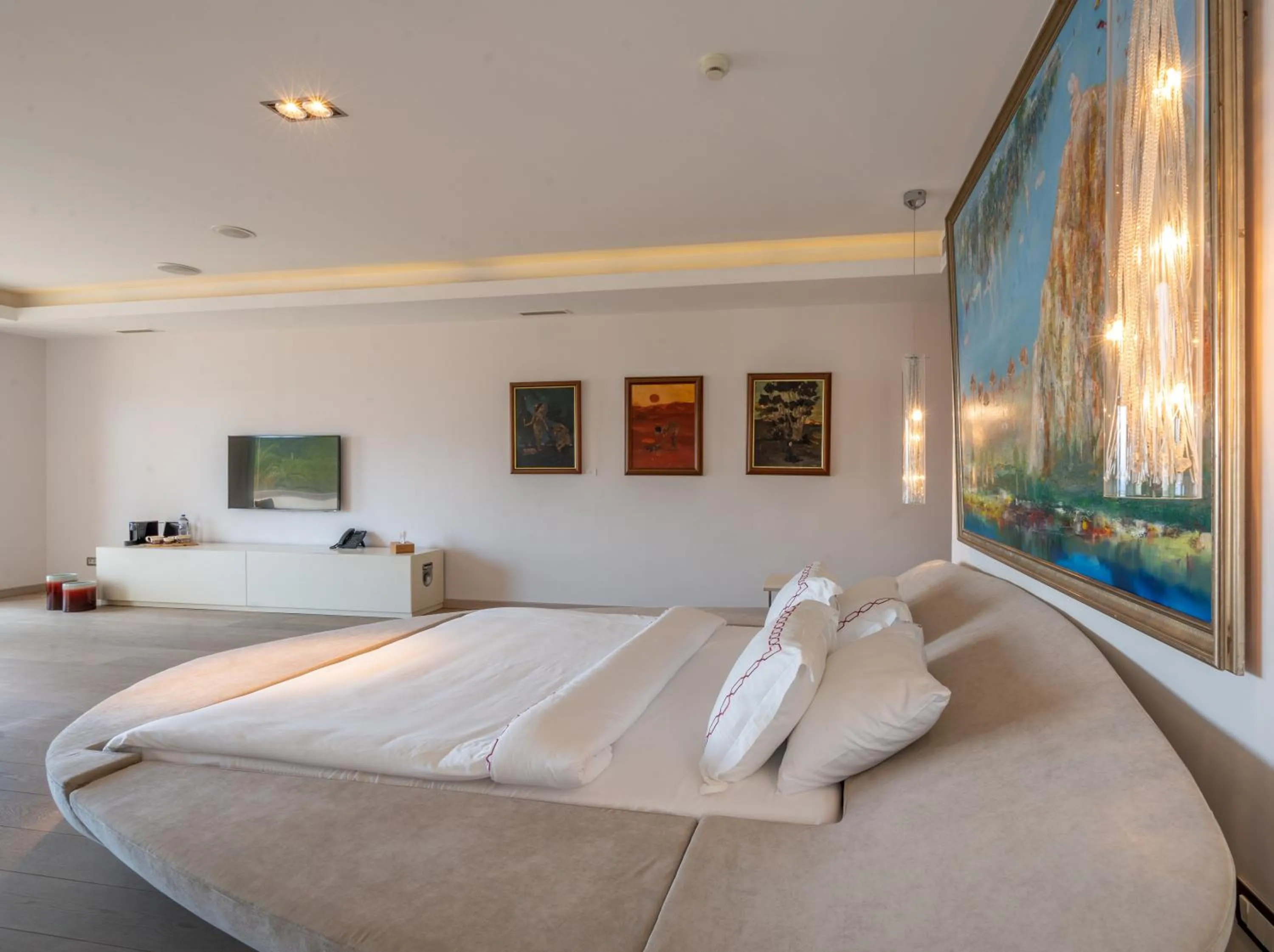 Bed in Casa dell'Arte Hotel of Arts & Leisure