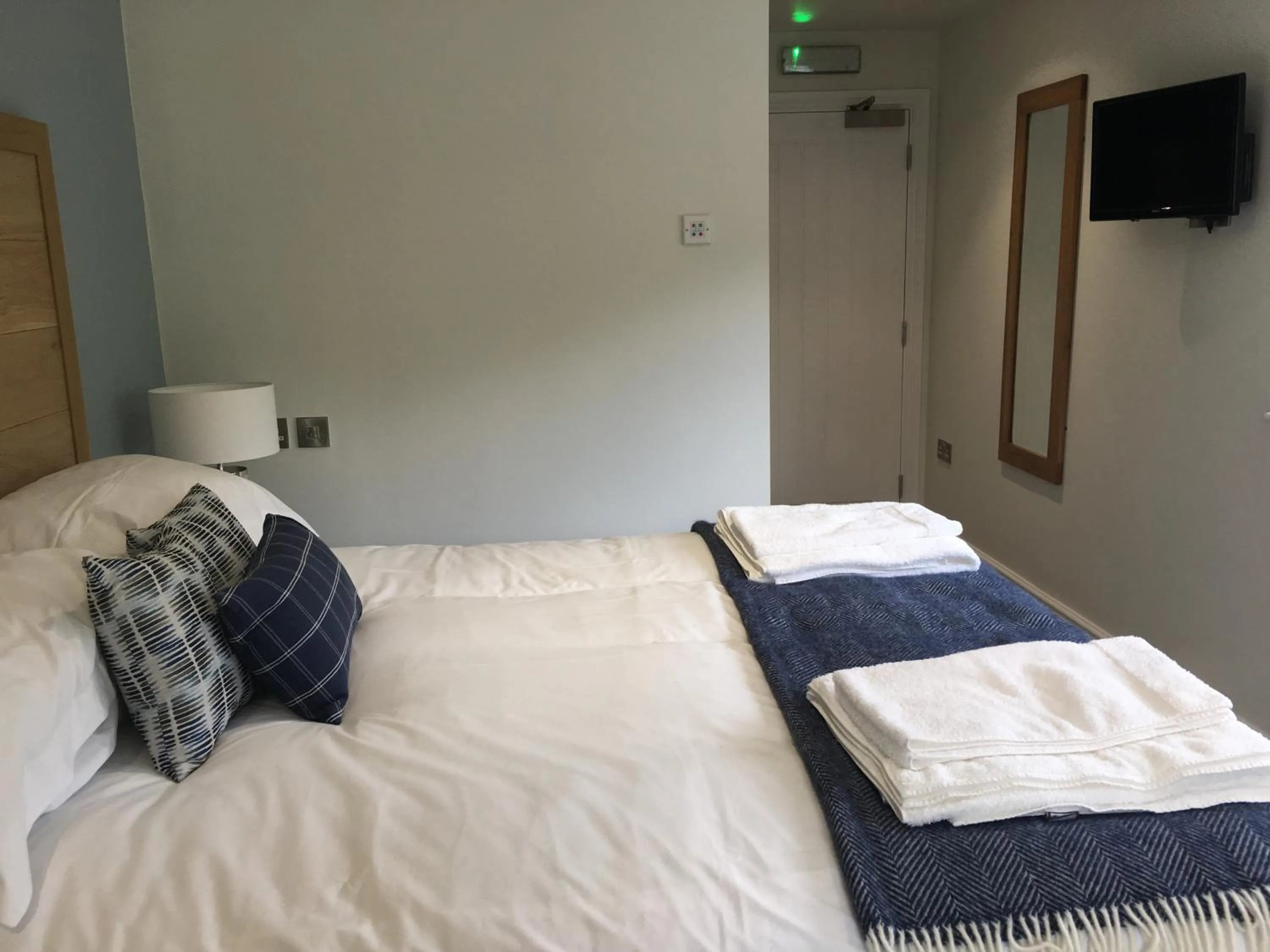 Bed in The Pityme Inn