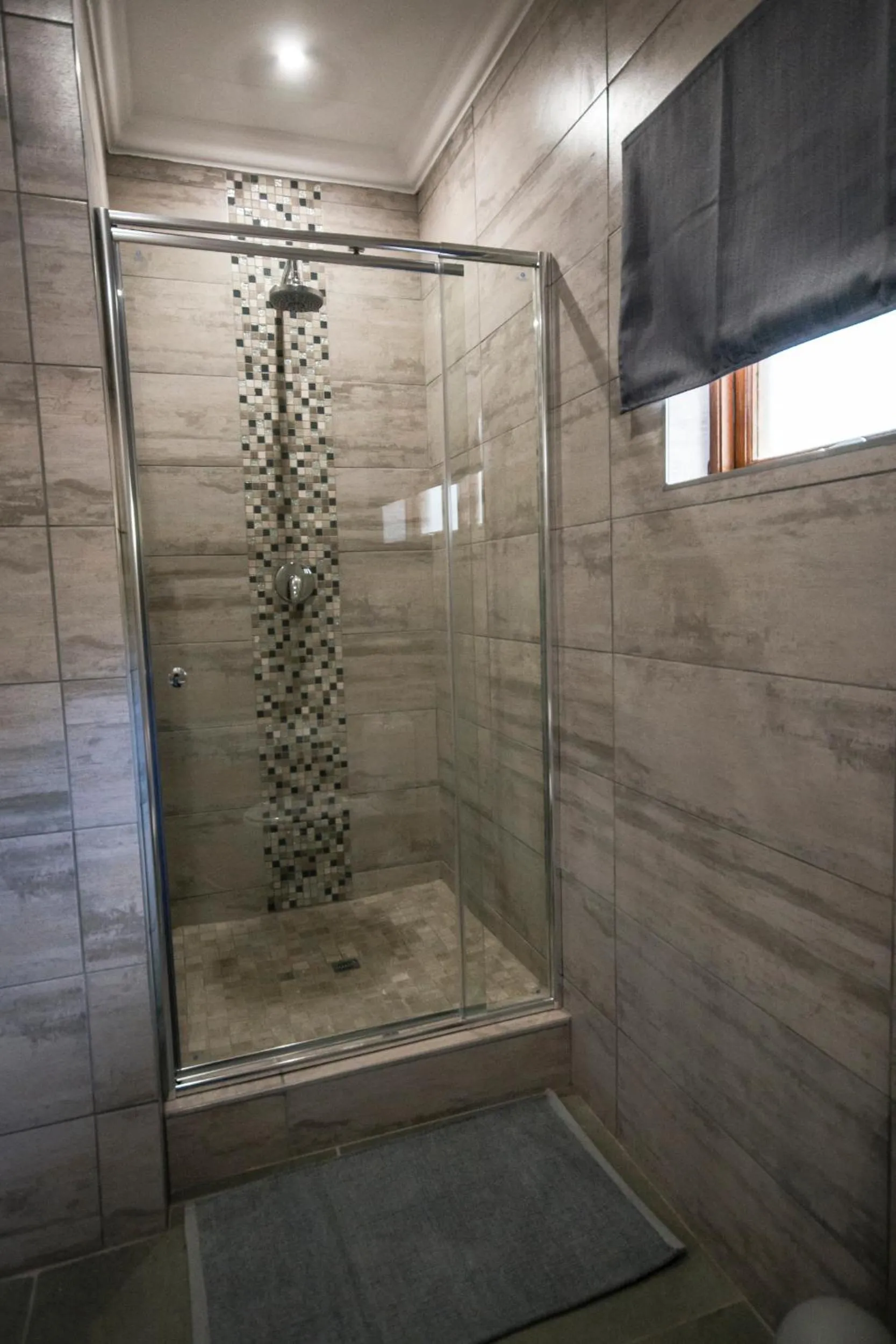 Shower in The Royal Guest House