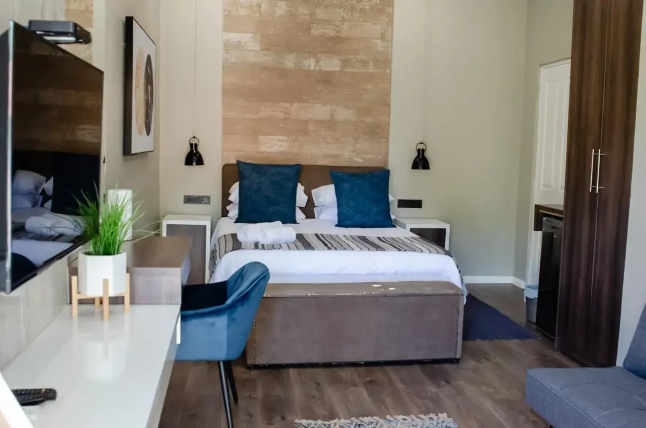 Deluxe Queen Suite in The Royal Guest House Deluxe Queen Suite in The Royal Guest House